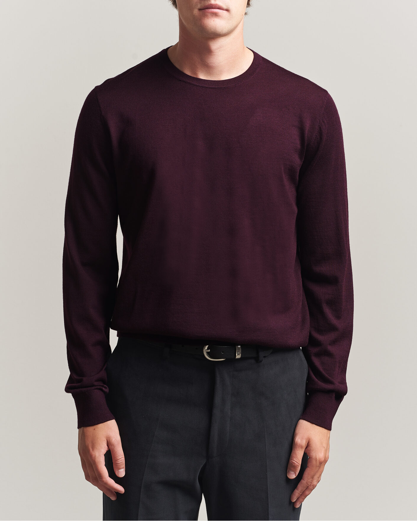 Herr | Tröjor | Tiger of Sweden | Connor Extra Fine Merino Crew Neck Pullover Aubergine