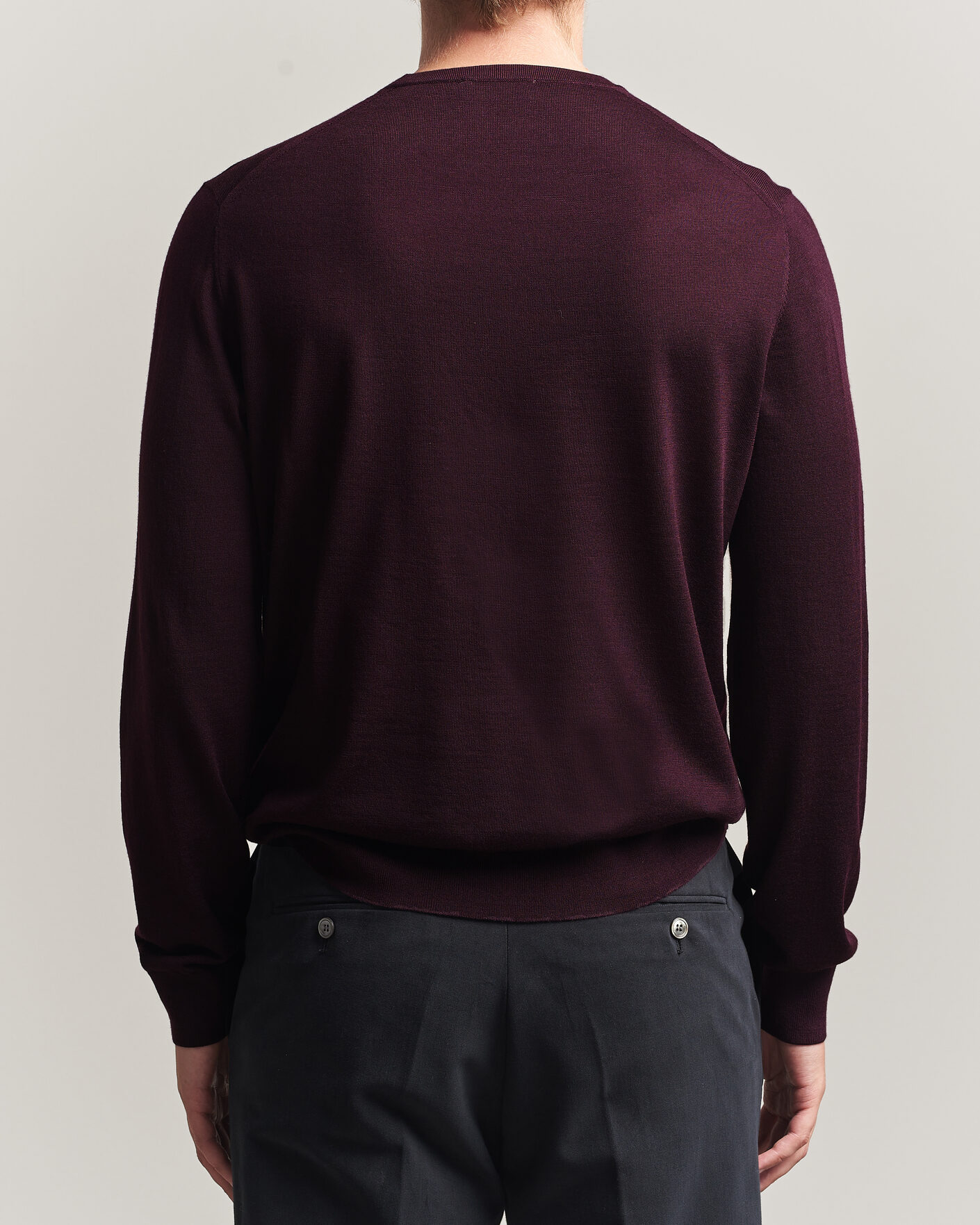 Herr | Tröjor | Tiger of Sweden | Connor Extra Fine Merino Crew Neck Pullover Aubergine