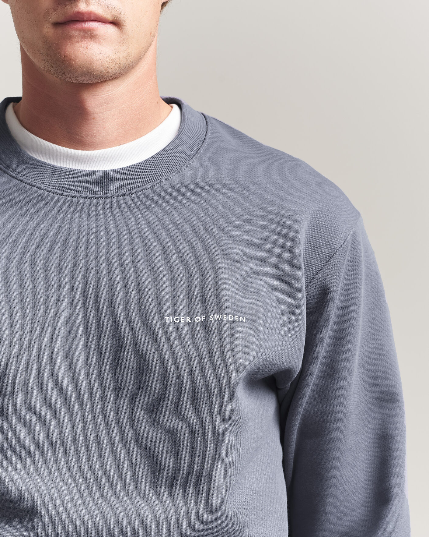 Herr | Tröjor | Tiger of Sweden | Emerson Crew Neck Sweatshirt Iron Haze