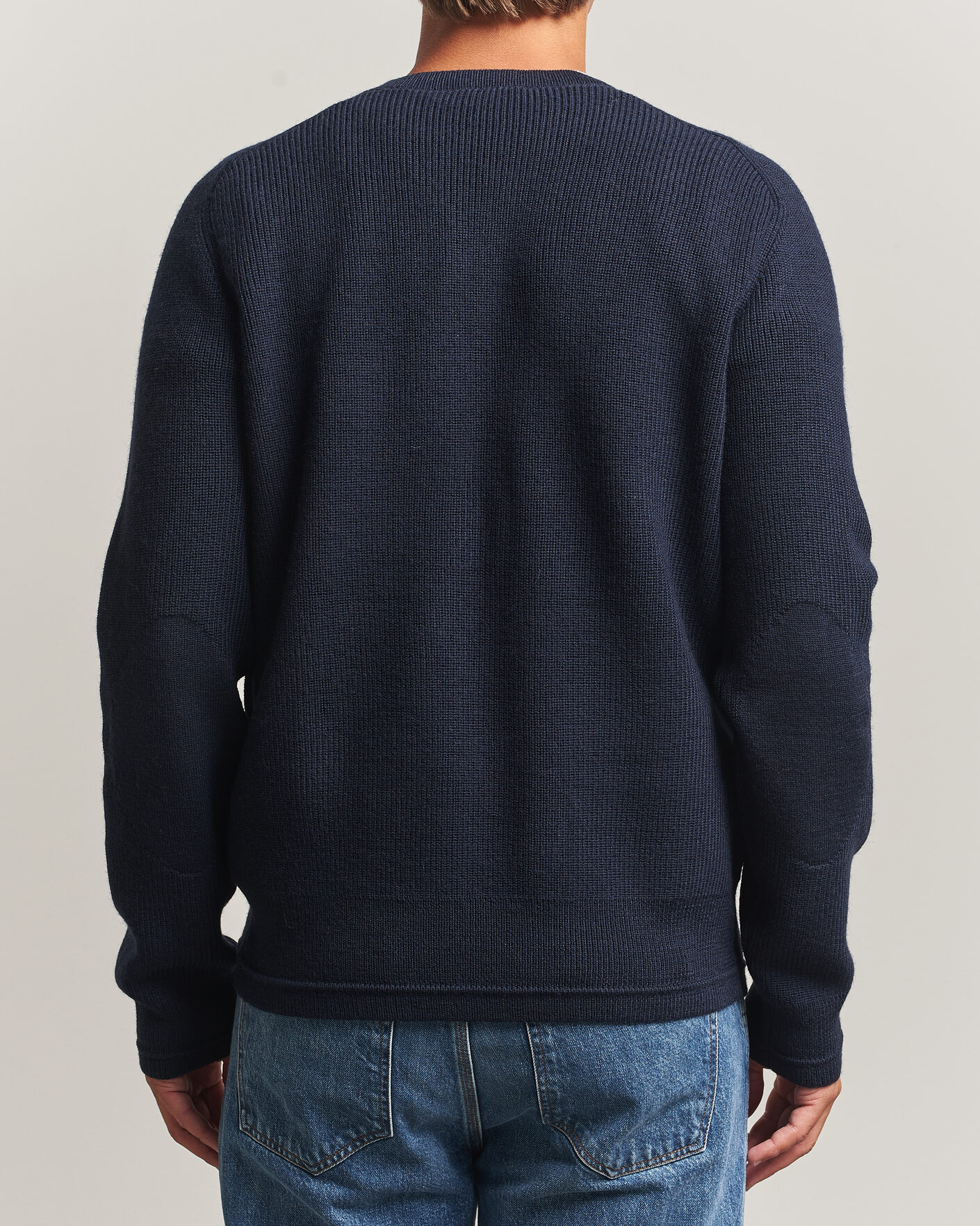 Herr | Tröjor | Tiger of Sweden | Logan Wool Knitted V-Neck Night Grape