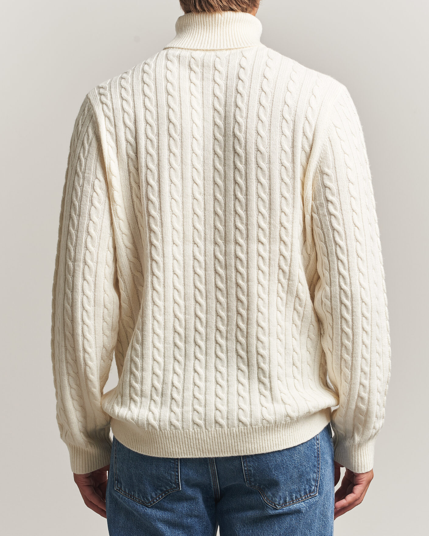Herr | Tröjor | Tiger of Sweden | Wilde Wool/Cashmere Cable Turtleneck Porcelain Cream