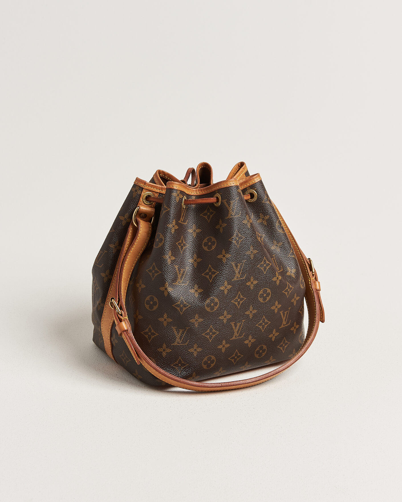 Herr | Pre-Owned & Vintage Bags | Louis Vuitton Pre-Owned | Petit Noé Monogram