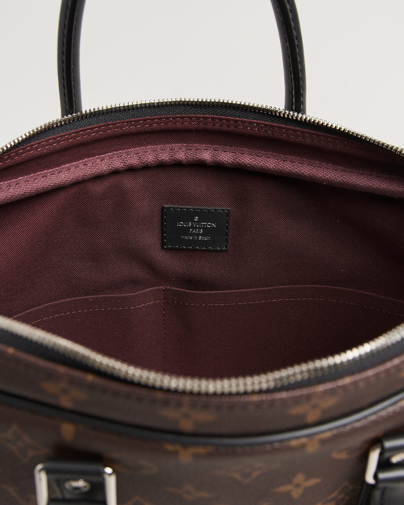 Herr | Pre-Owned & Vintage Bags | Louis Vuitton Pre-Owned | Porte-Documents Voyage Briefcase Monogram Macassar