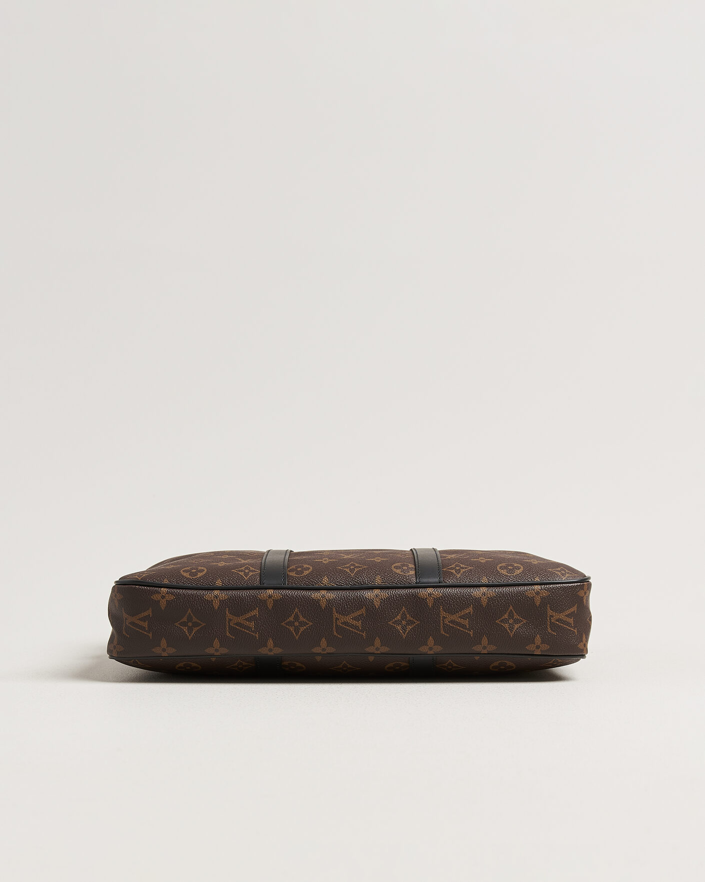 Herr | Pre-Owned & Vintage Bags | Louis Vuitton Pre-Owned | Porte-Documents Voyage Briefcase Monogram Macassar