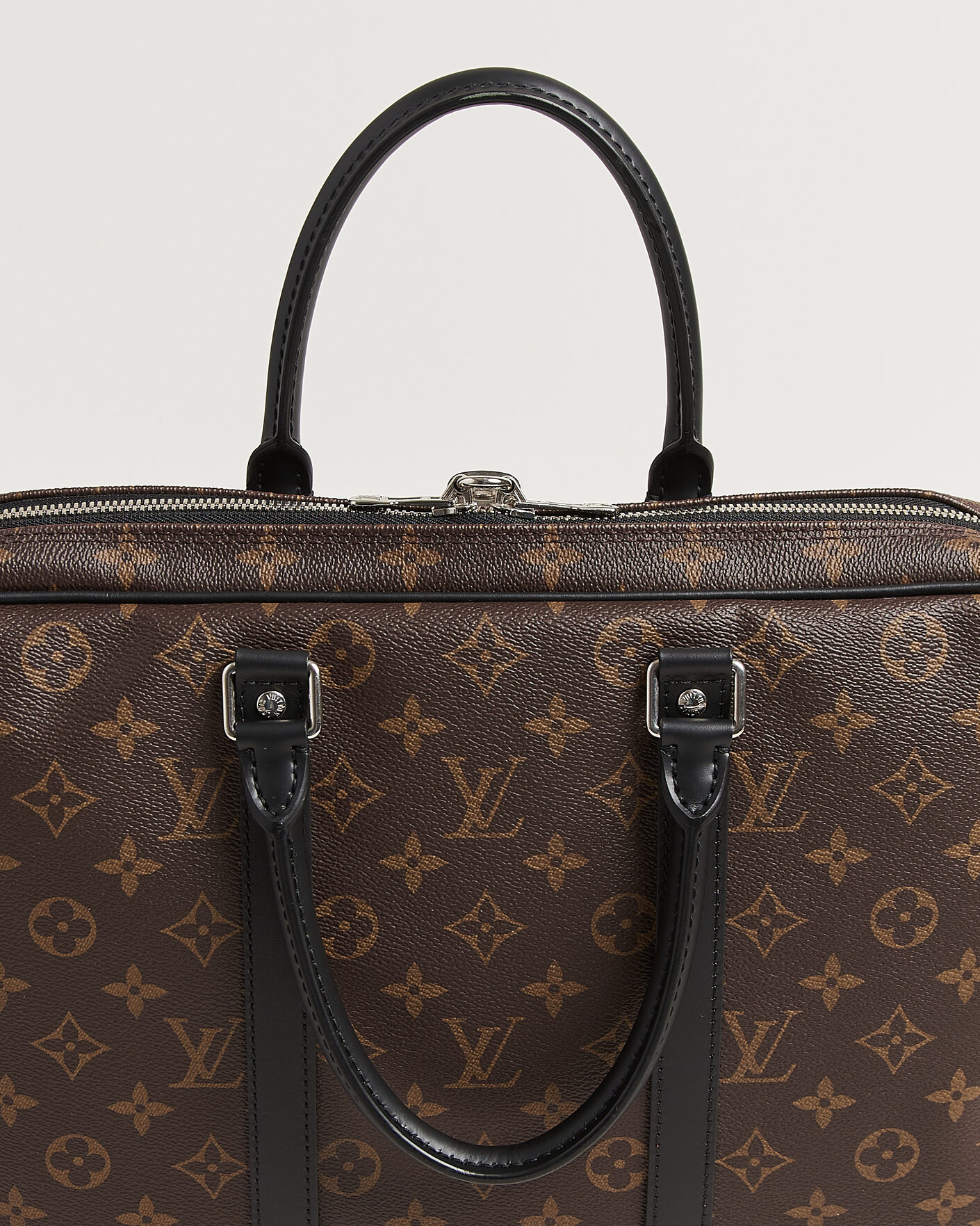 Herr | Pre-Owned & Vintage Bags | Louis Vuitton Pre-Owned | Porte-Documents Voyage Briefcase Monogram Macassar