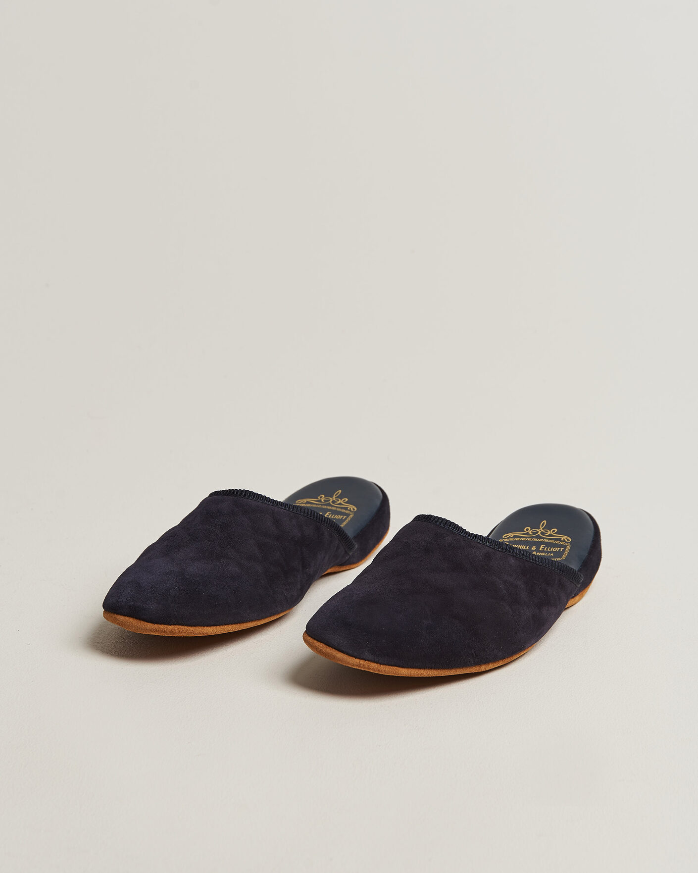 Herr | Sandaler & Tofflor | Bowhill & Elliott | Mule Slipper Quilt Lining Navy Suede