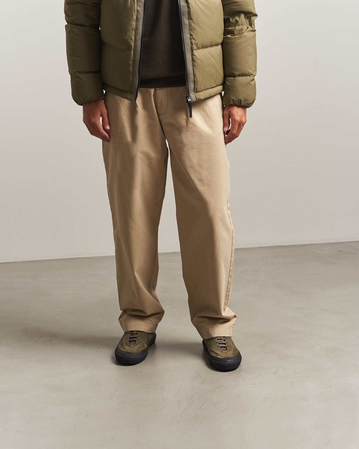 Herr | Sneakers | Stone Island | Low Top Suede Sneaker Military Green