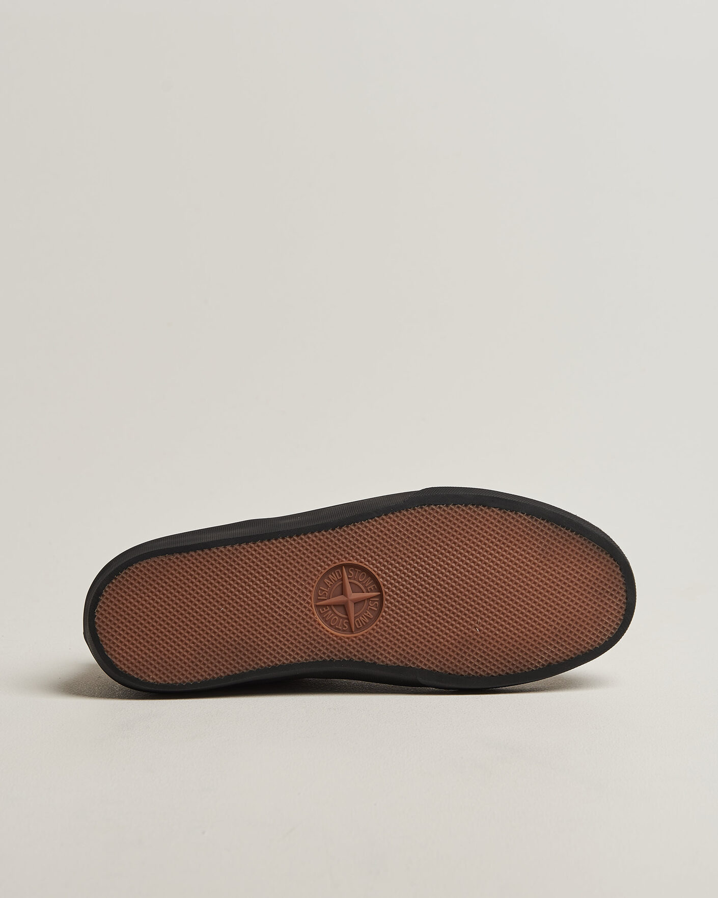 Herr | Sneakers | Stone Island | Low Top Suede Sneaker Umber