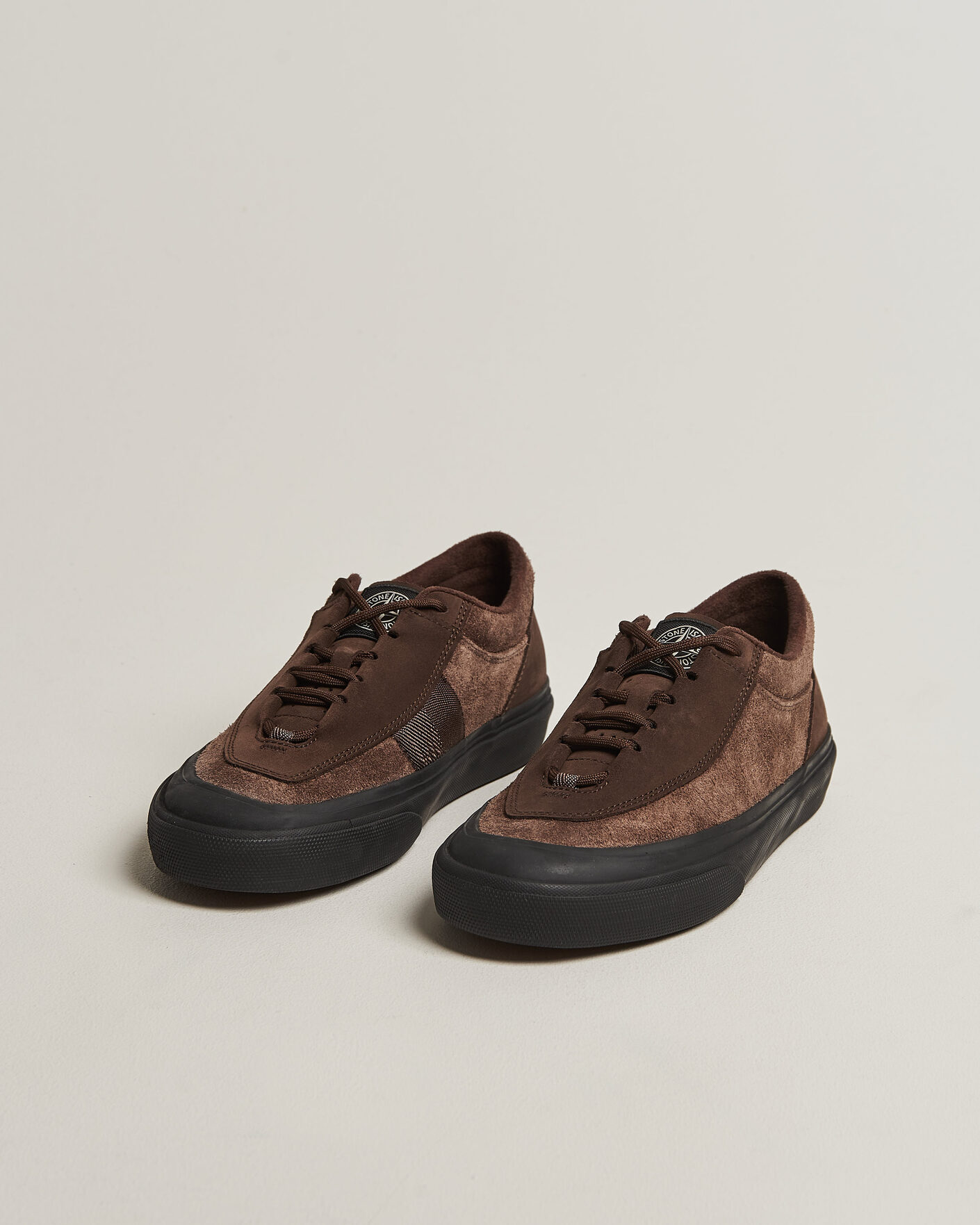 Herr | Sneakers | Stone Island | Low Top Suede Sneaker Umber