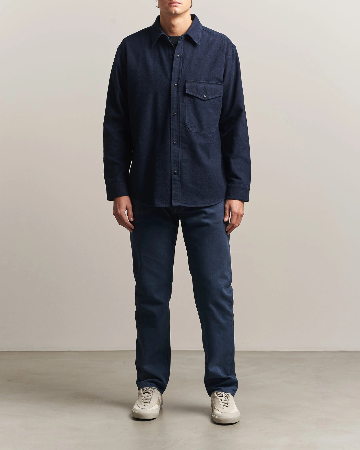 Herr | Jeans | Stone Island | Hand Sprayed Reflective Bull Denim Jeans Slate Blue