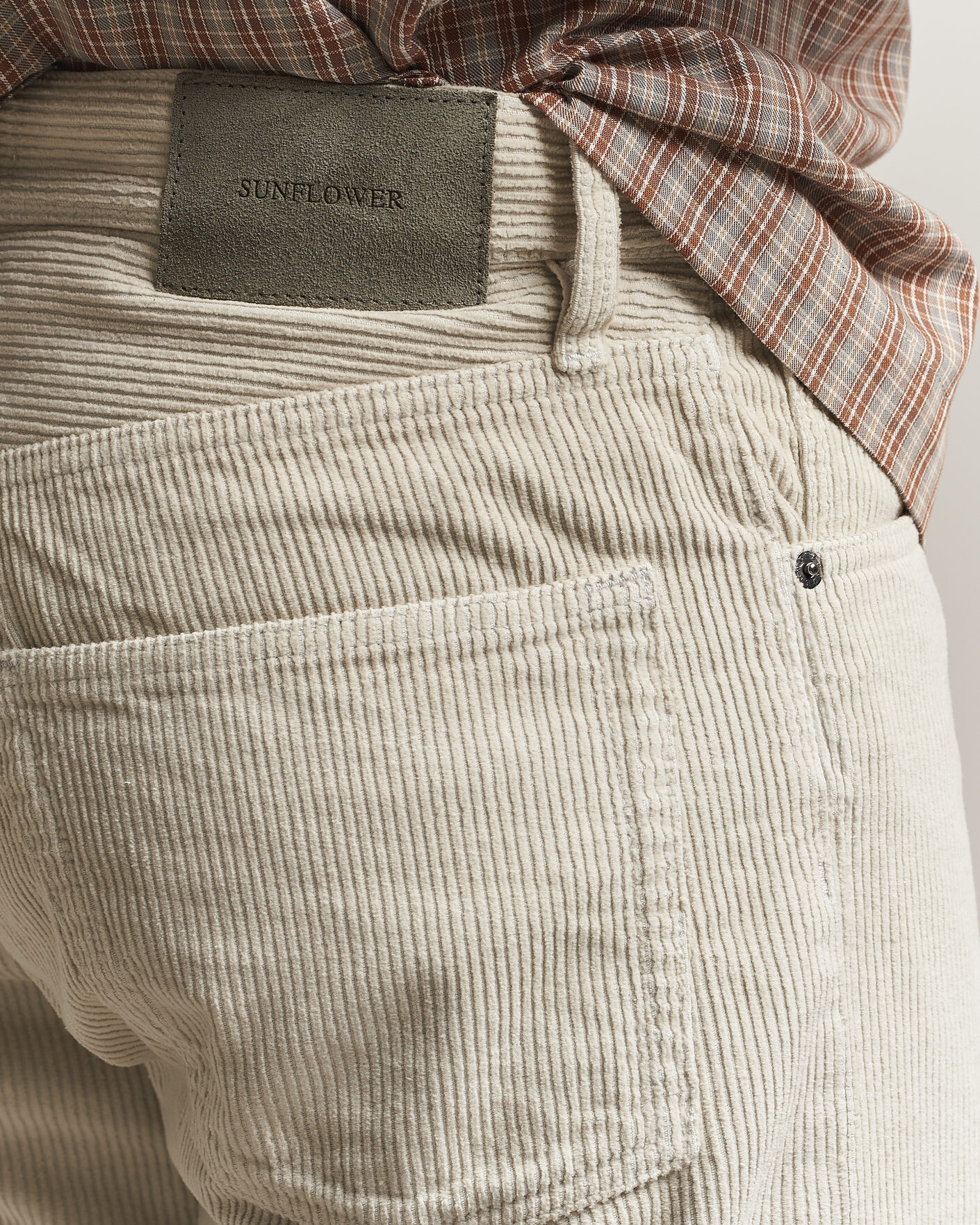 Herr | Jeans | Sunflower | Loose Corduroy Pants Ivory