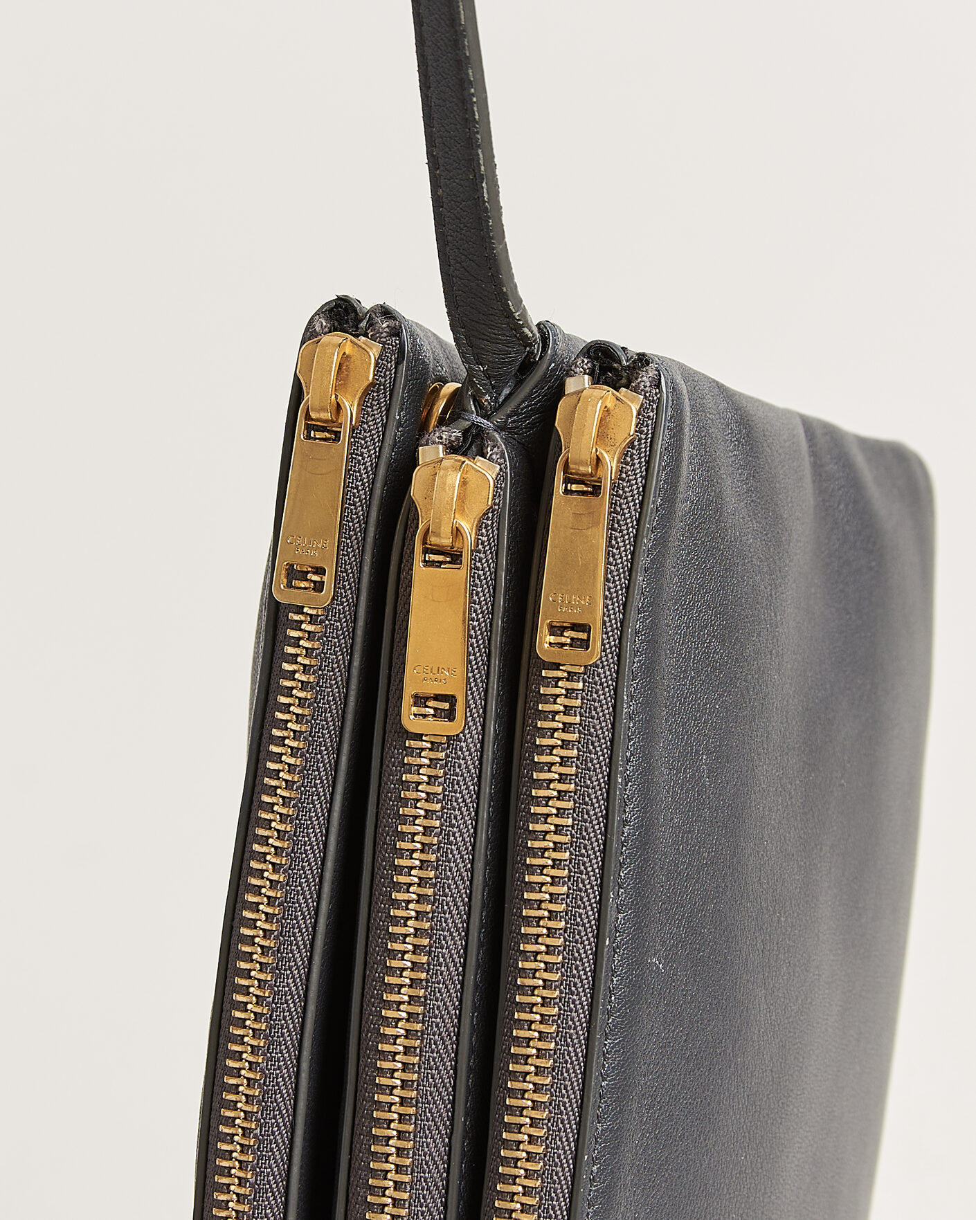 Herr | Pre-Owned & Vintage Bags | Celine Pre-Owned | Trio Bag Small Grey
