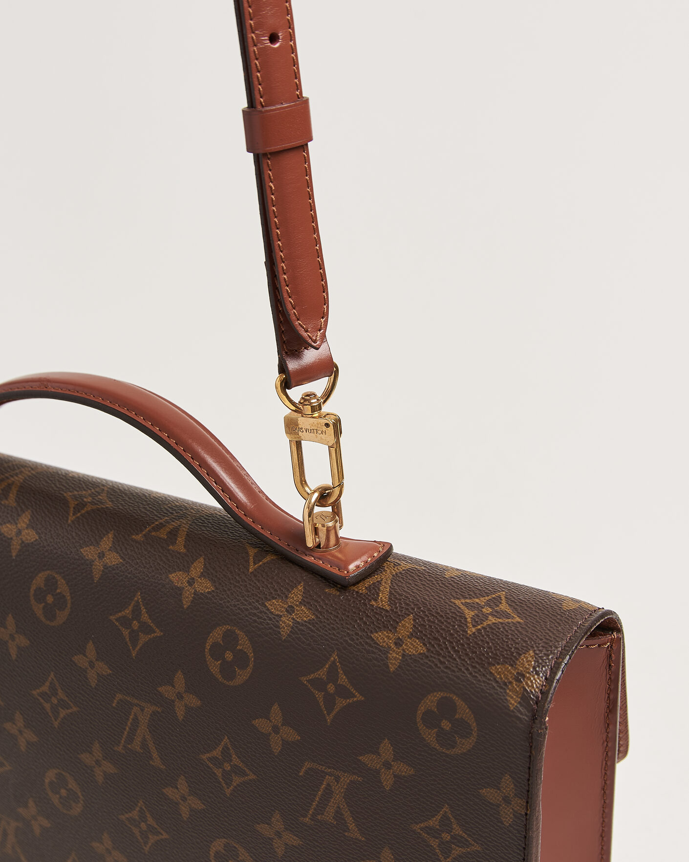 Herr | Pre-Owned & Vintage Bags | Louis Vuitton Pre-Owned | Porte Document Bandouliére Monogram