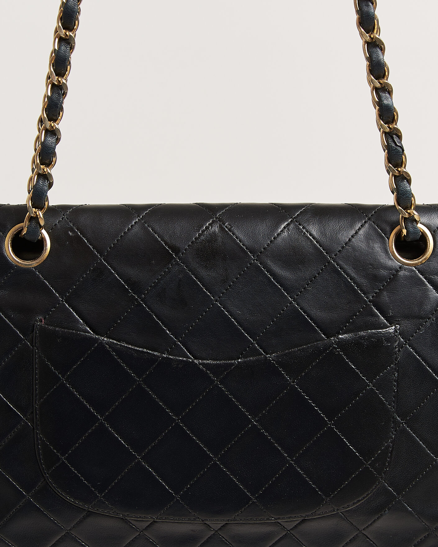Herr | Pre-Owned & Vintage Bags | Chanel Pre-Owned | Classic Medium Double Flap Bag Lambskin Black