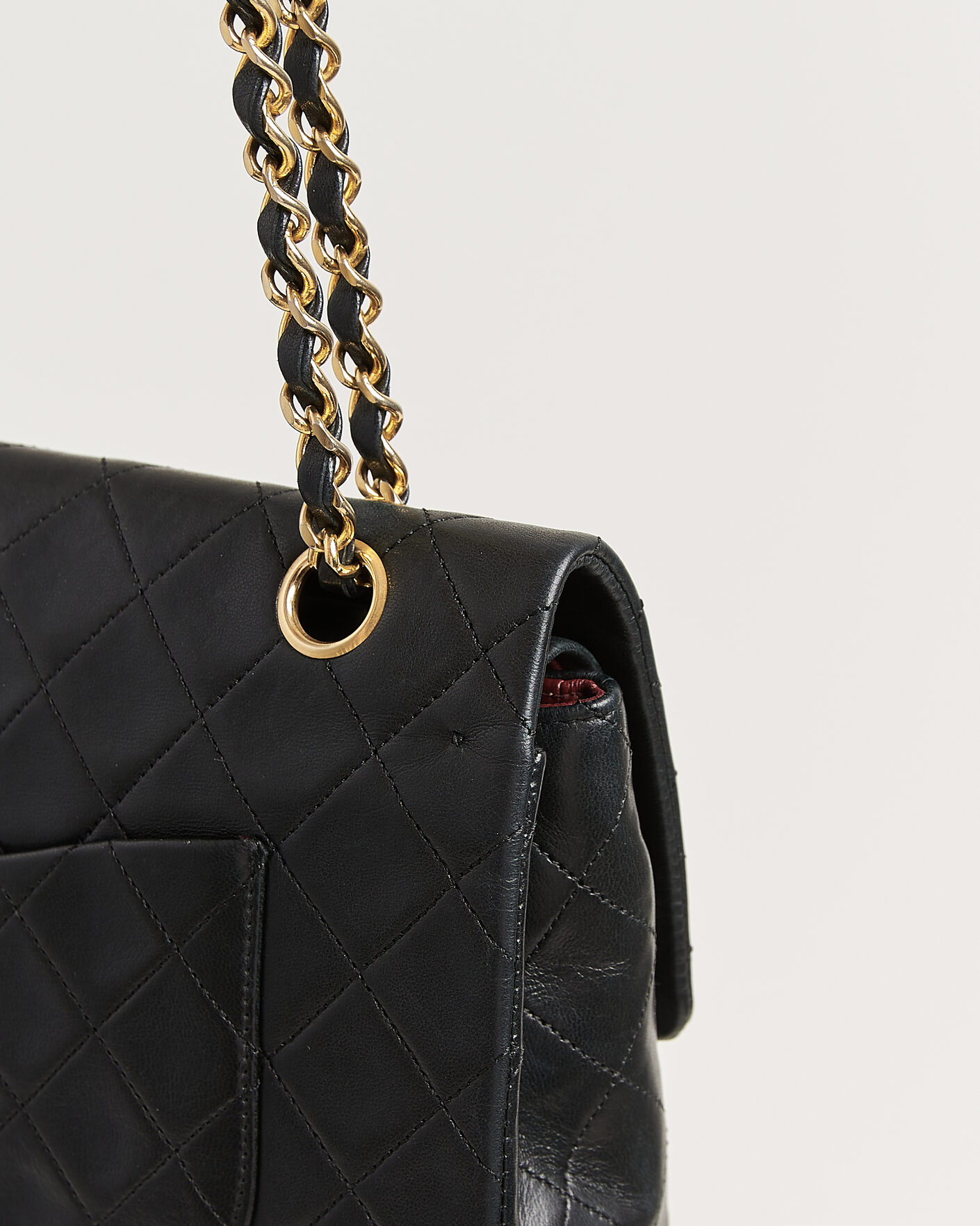 Herr | Pre-Owned & Vintage Bags | Chanel Pre-Owned | Classic Medium Double Flap Bag Lambskin Black