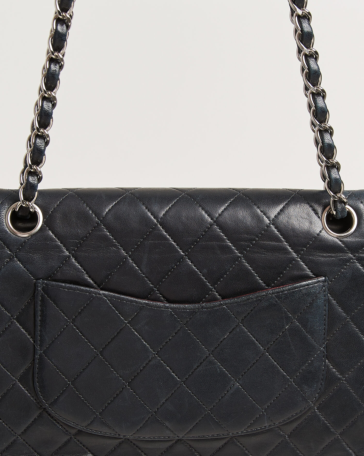 Herr | Pre-Owned & Vintage Bags | Chanel Pre-Owned | Classic Medium Double Flap Bag Lambskin Black