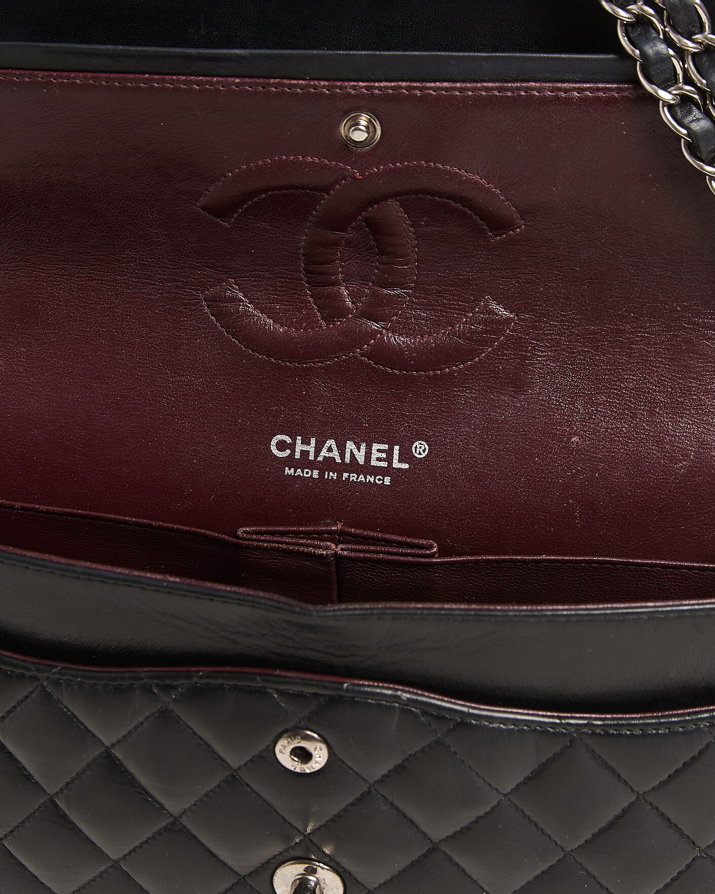 Herr | Pre-Owned & Vintage Bags | Chanel Pre-Owned | Classic Medium Double Flap Bag Lambskin Black