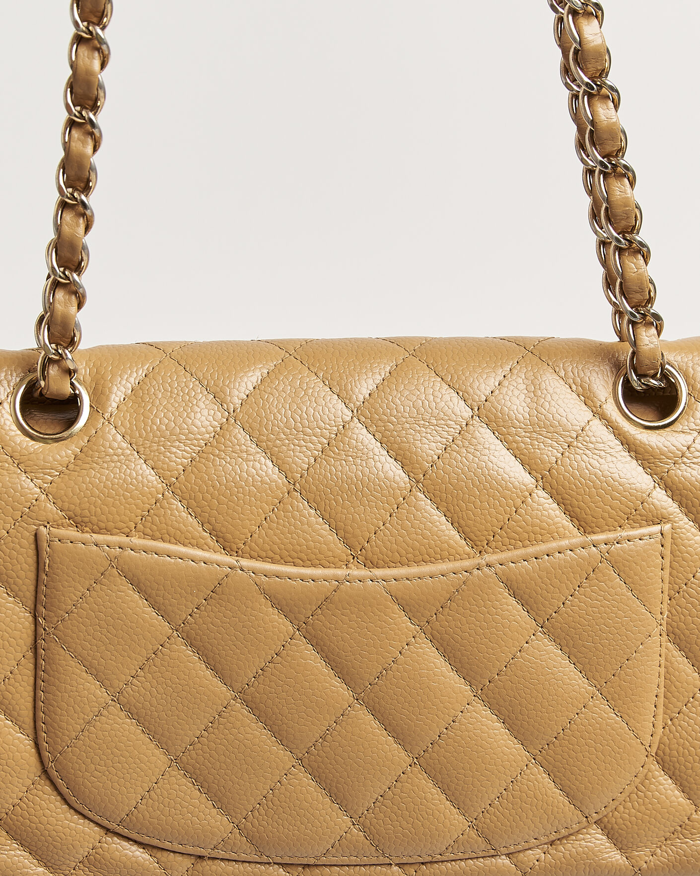 Herr | Pre-Owned & Vintage Bags | Chanel Pre-Owned | Classic Small Double Flap Bag Caviar Leather Beige