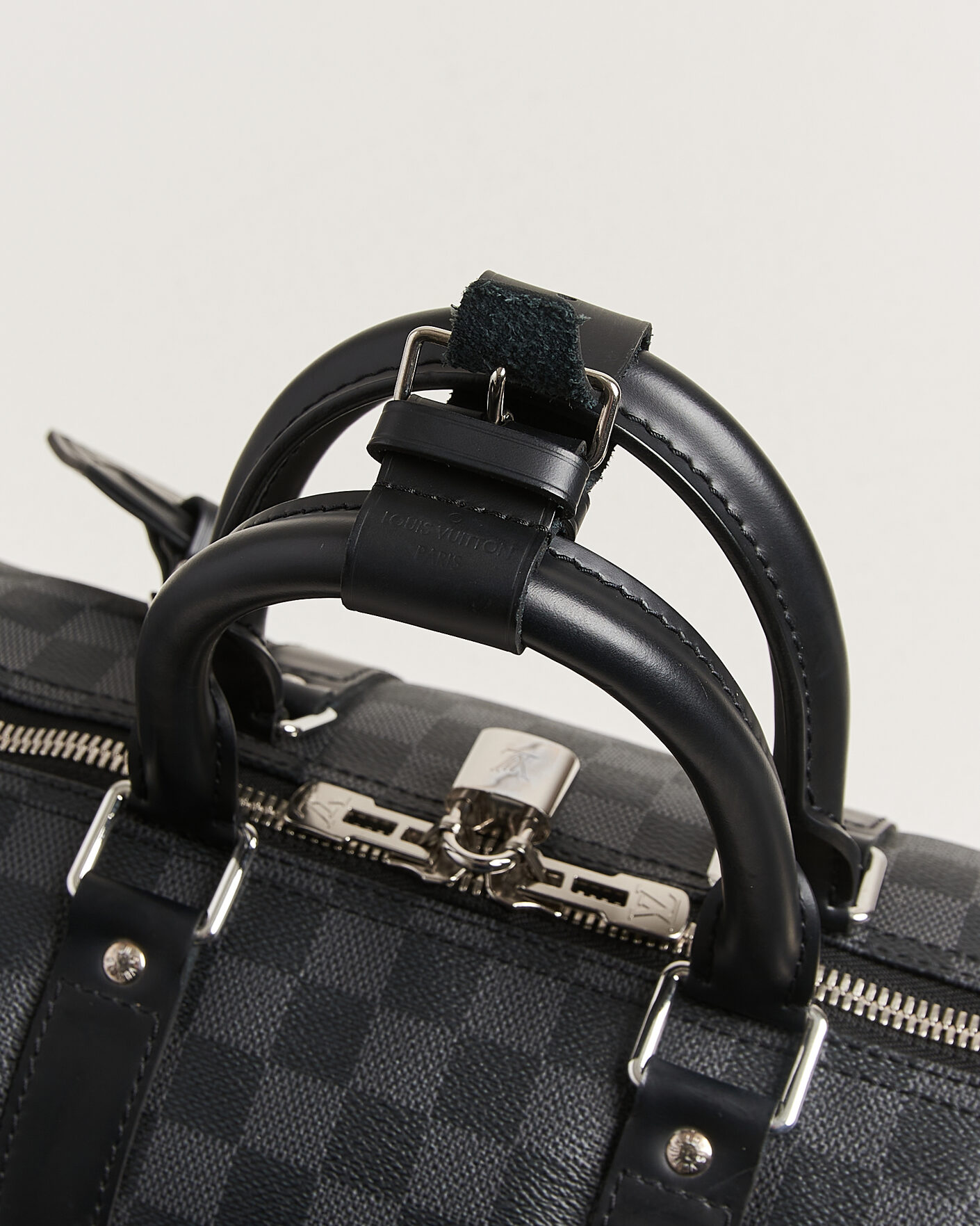 Herr | Pre-Owned & Vintage Bags | Louis Vuitton Pre-Owned | Keepall 45 Bandouliére Damier graphite