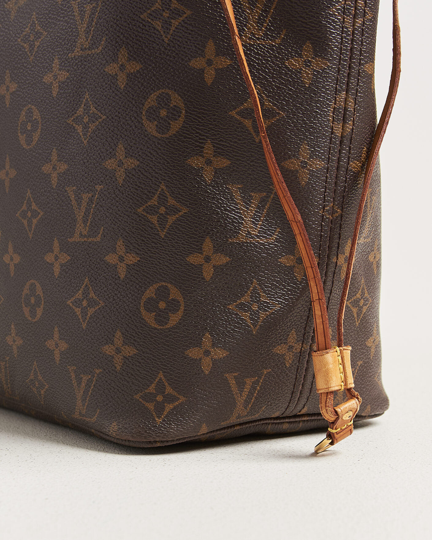 Herr | Pre-Owned & Vintage Bags | Louis Vuitton Pre-Owned | Neverfull MM Monogram
