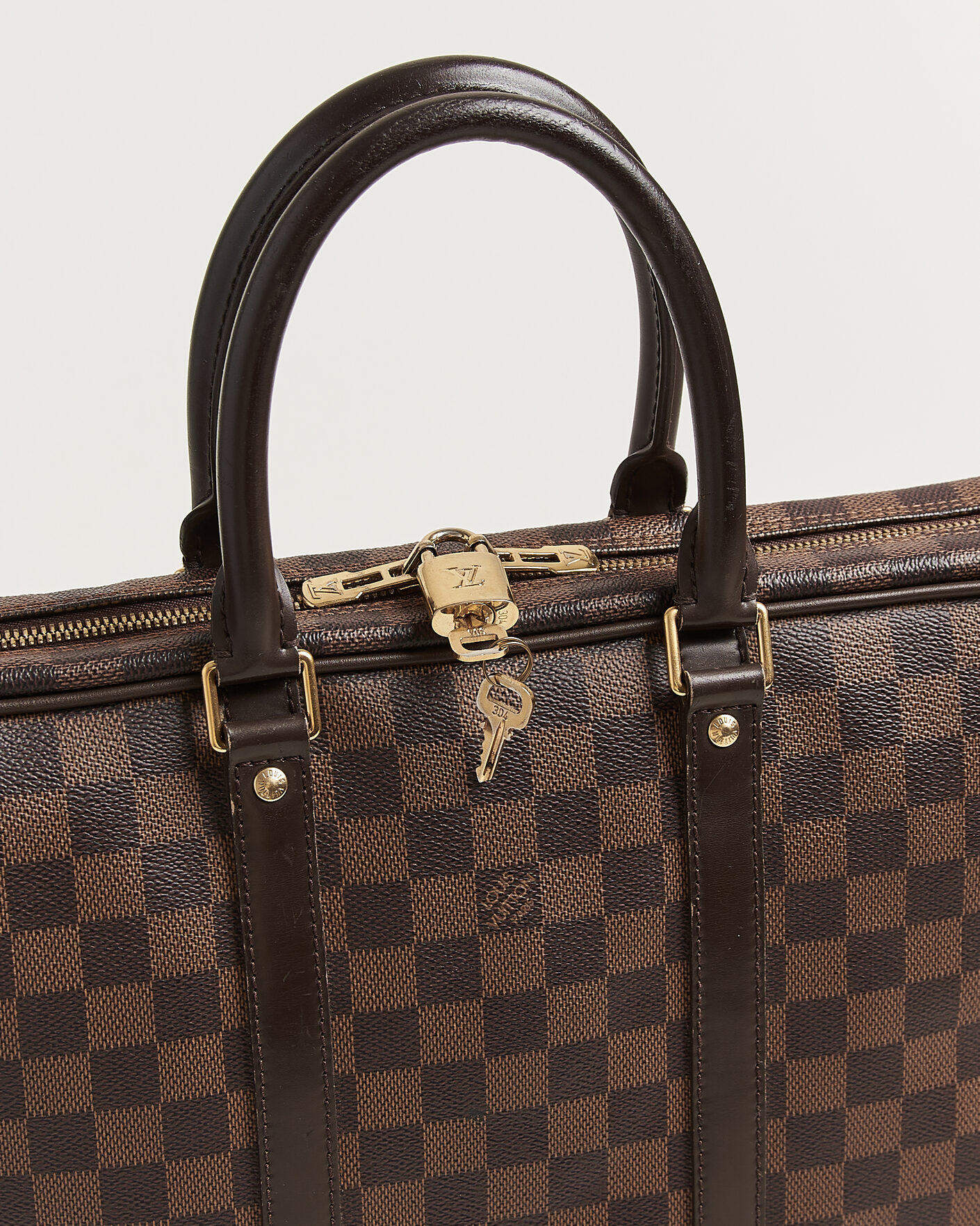 Herr | Pre-Owned & Vintage Bags | Louis Vuitton Pre-Owned | Porte Documents Voyage Damier Ebene