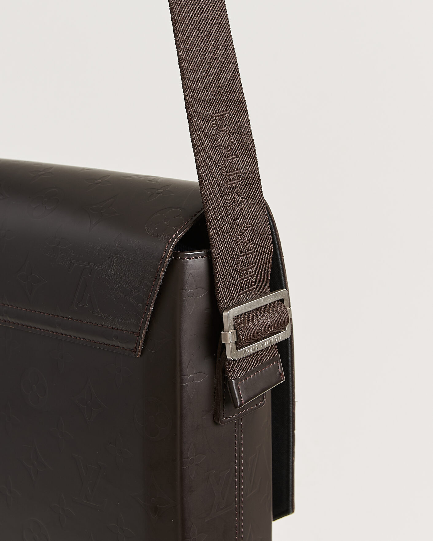 Herr | Pre-Owned & Vintage Bags | Louis Vuitton Pre-Owned | Messenger Bag Monogram Glace Bobby Brown