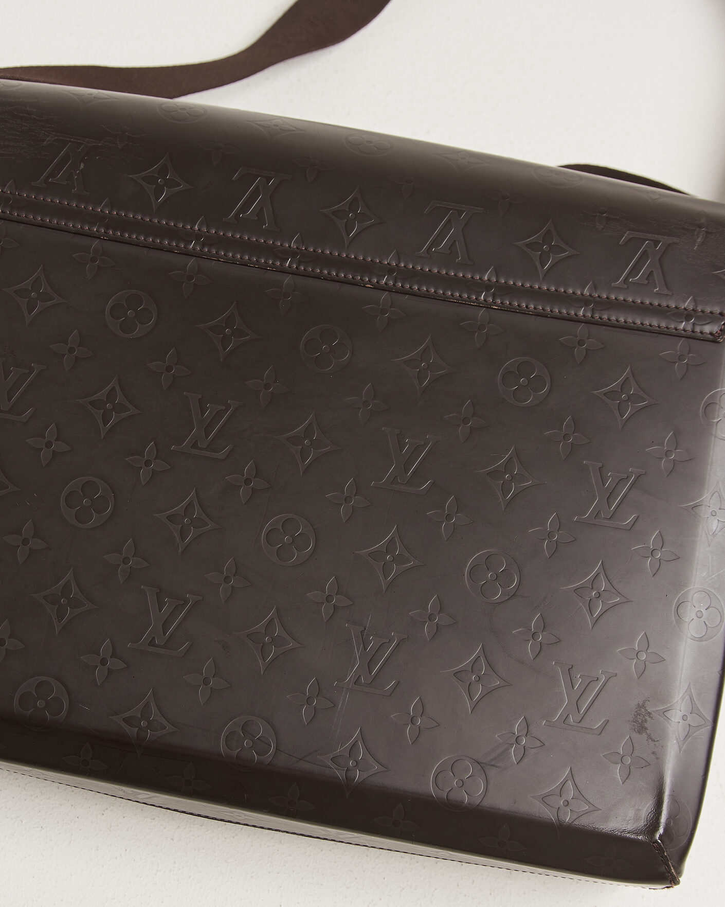 Herr | Pre-Owned & Vintage Bags | Louis Vuitton Pre-Owned | Messenger Bag Monogram Glace Bobby Brown