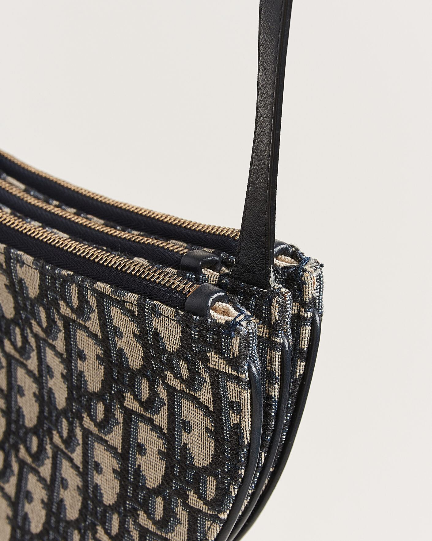 Herr | Pre-Owned & Vintage Bags | Dior Pre-Owned | Saddle Oblique Rodeo Trio Pouch Blue