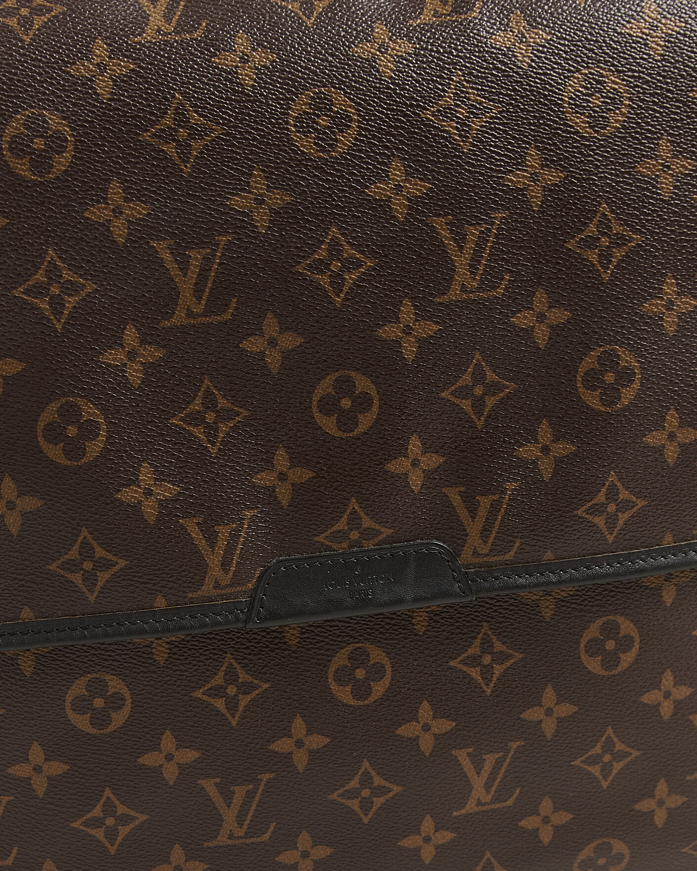 Herr | Pre-Owned & Vintage Bags | Louis Vuitton Pre-Owned | Abbesses Messenger Bag Monogram Macassar