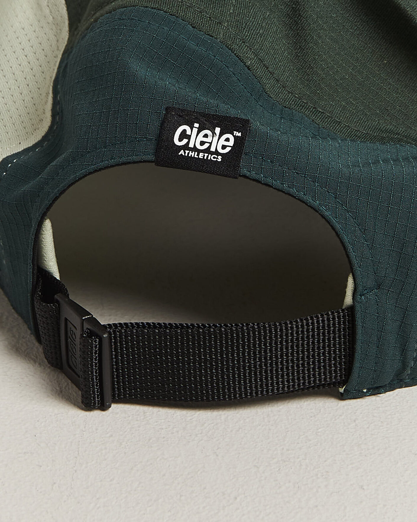 Herr | Hattar & kepsar | Ciele | GOCap Field Running Cap Spruce Light Moss
