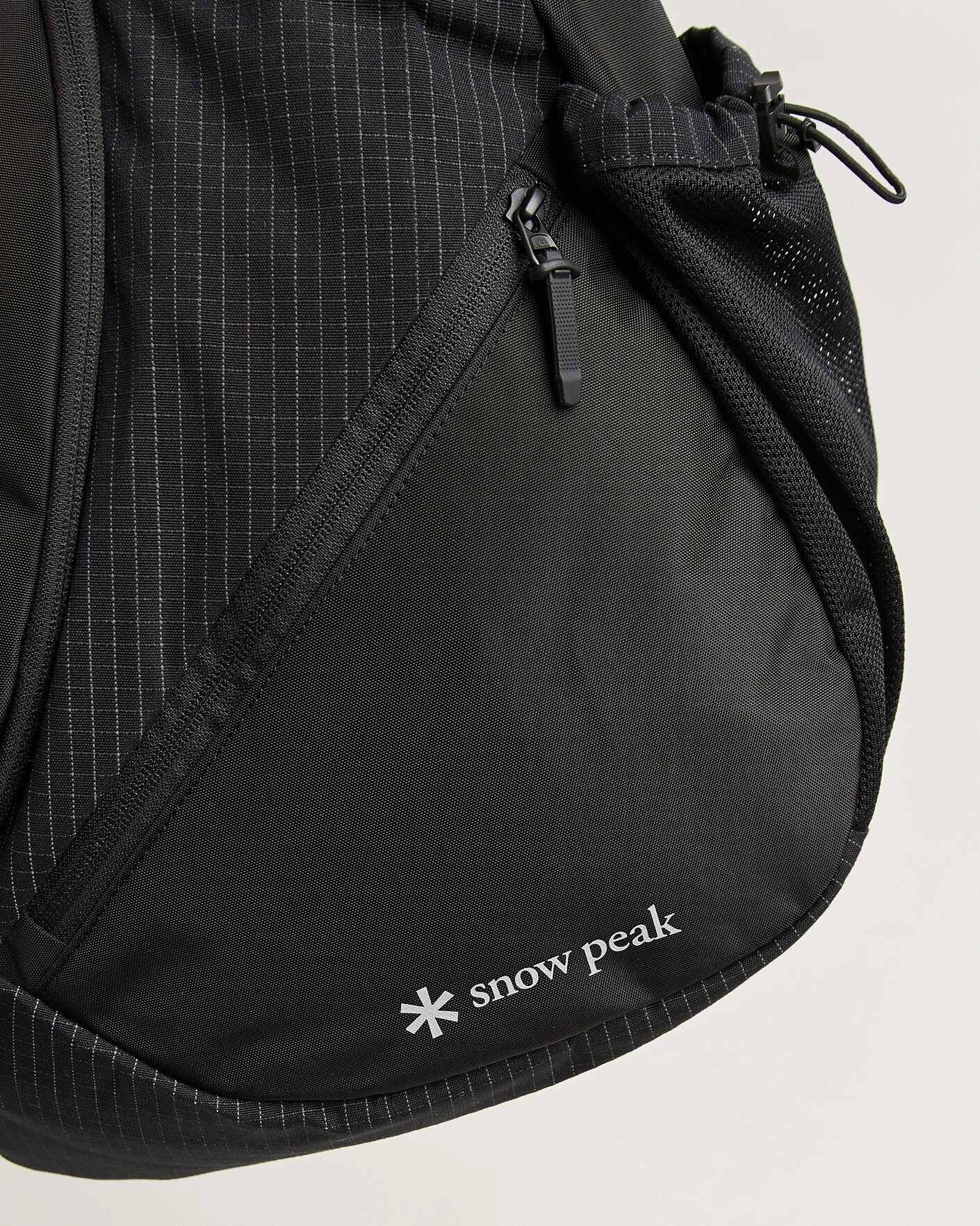 Herr | Väskor | Snow Peak | Grid Sling Bag Black