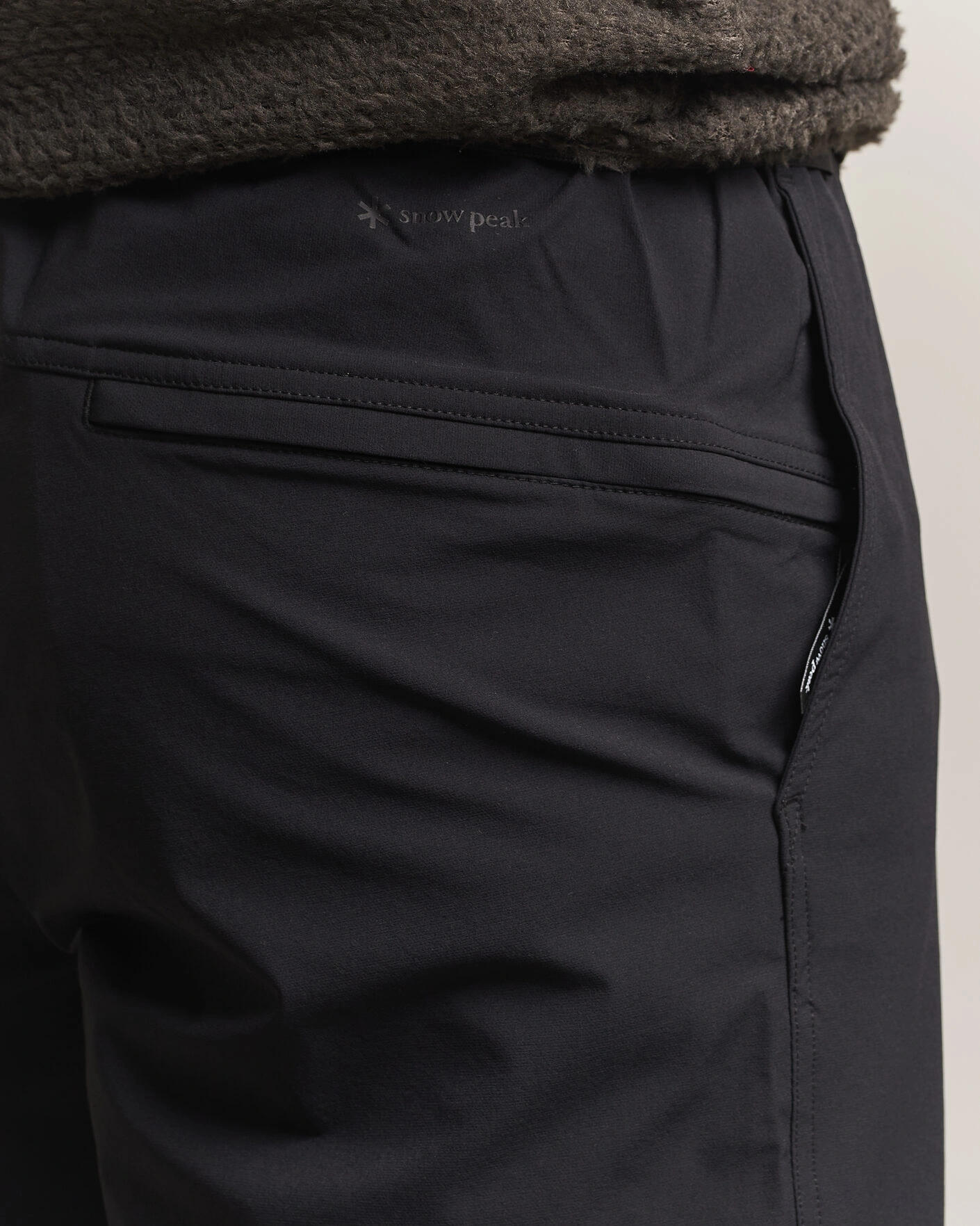 Herr | Byxor | Snow Peak | Water-Repellent Stretch Tapered Pants Black
