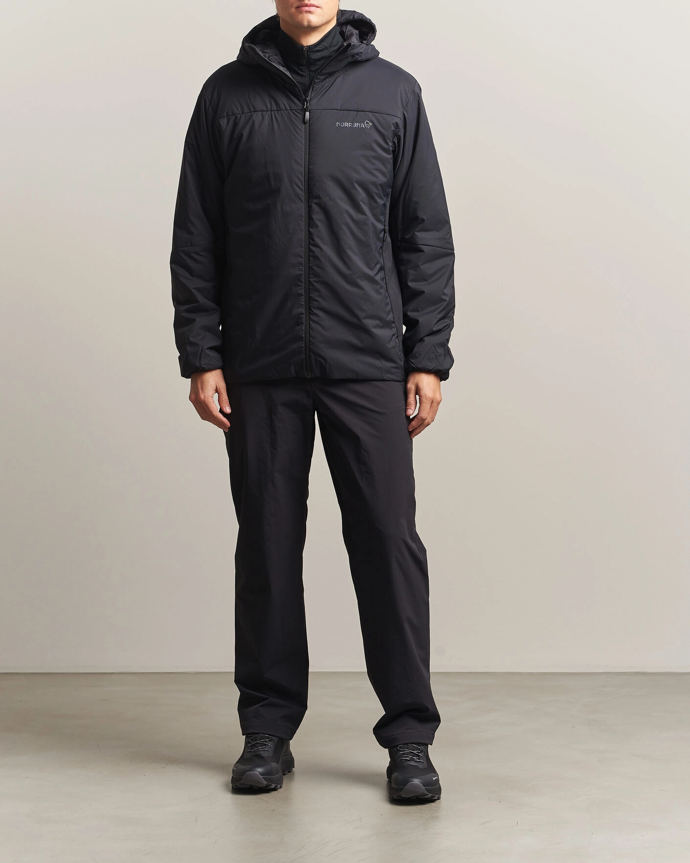 Herr | Jackor | Norrøna | Femund Thermo Zip Hood Caviar Black