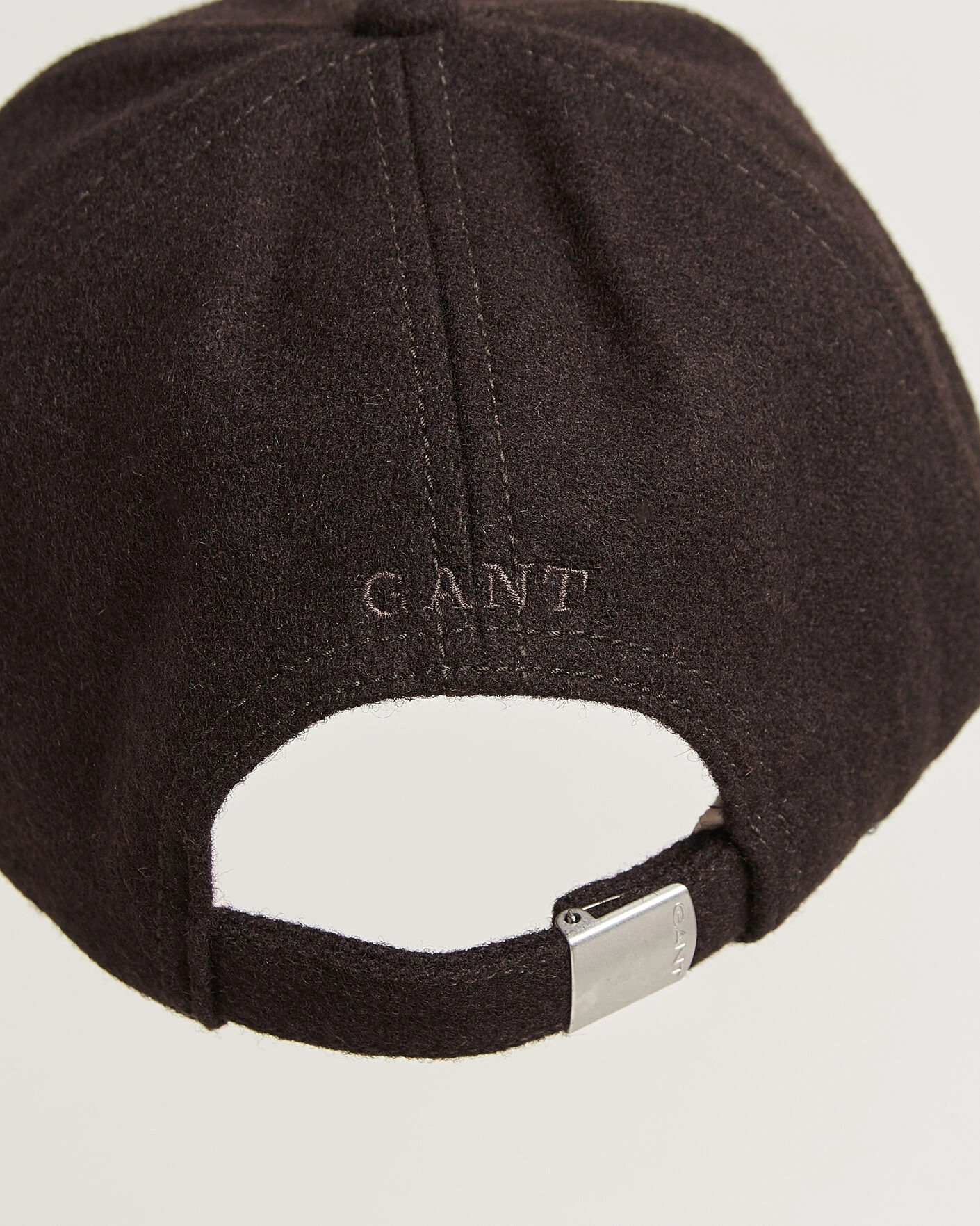 Herr | Hattar & kepsar | Gant | G Badge Wool Melton Cap Charred Wood Brown
