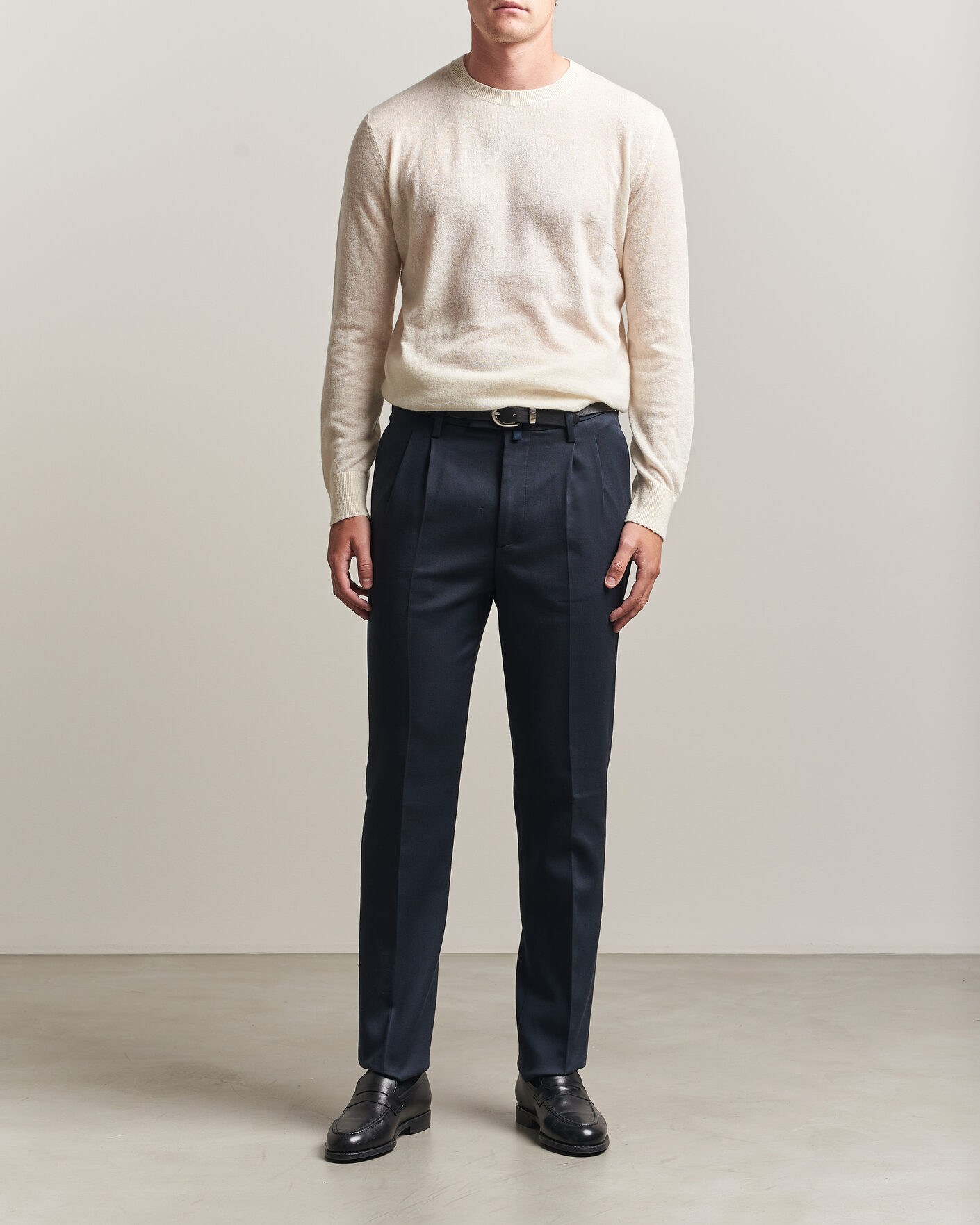 Herr | Byxor | Jacob Cohën | Lucas Pleated Cotton Gabardine Trousers Navy