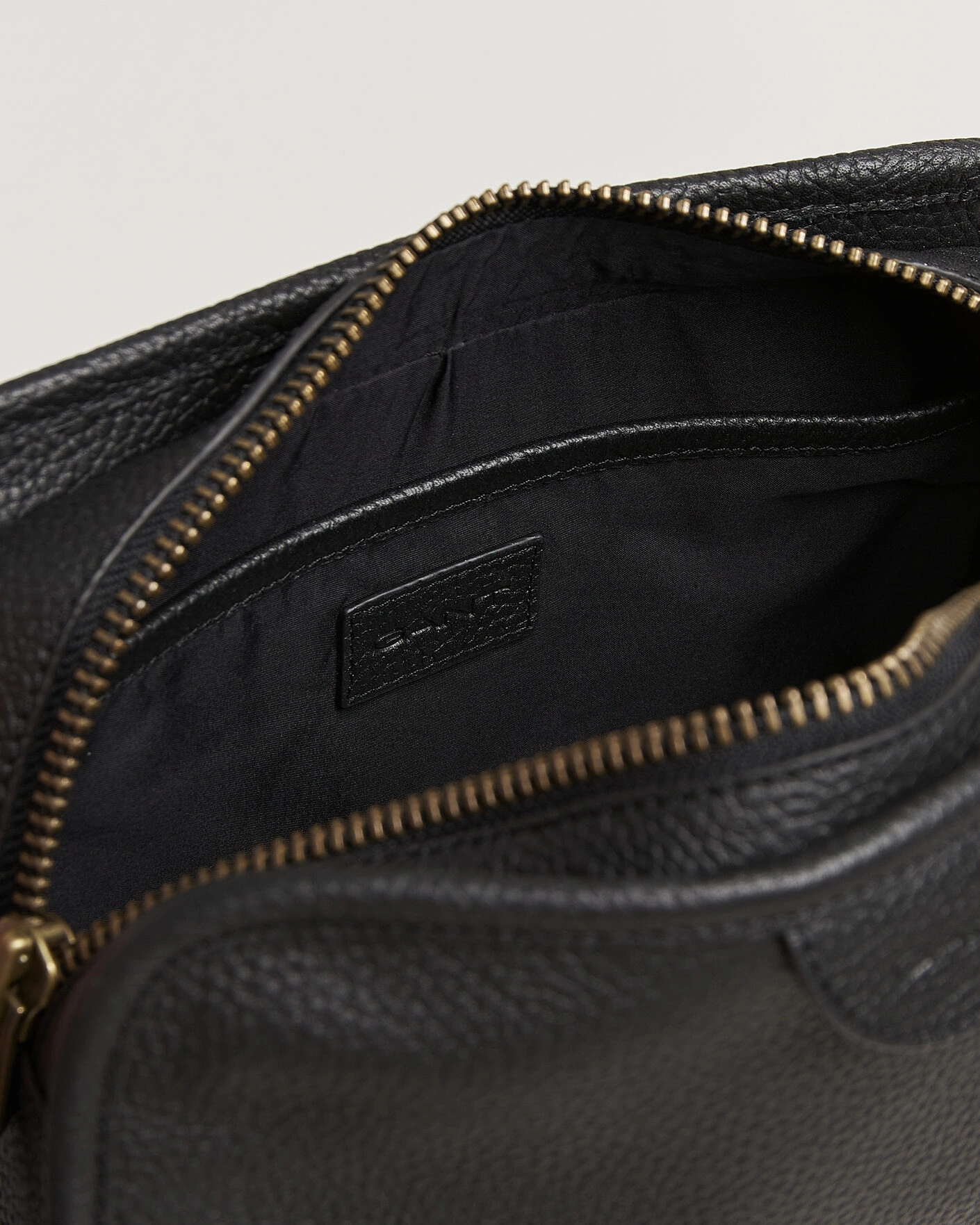 Herr | Väskor | Gant | Grained Leather Wash Bag Black