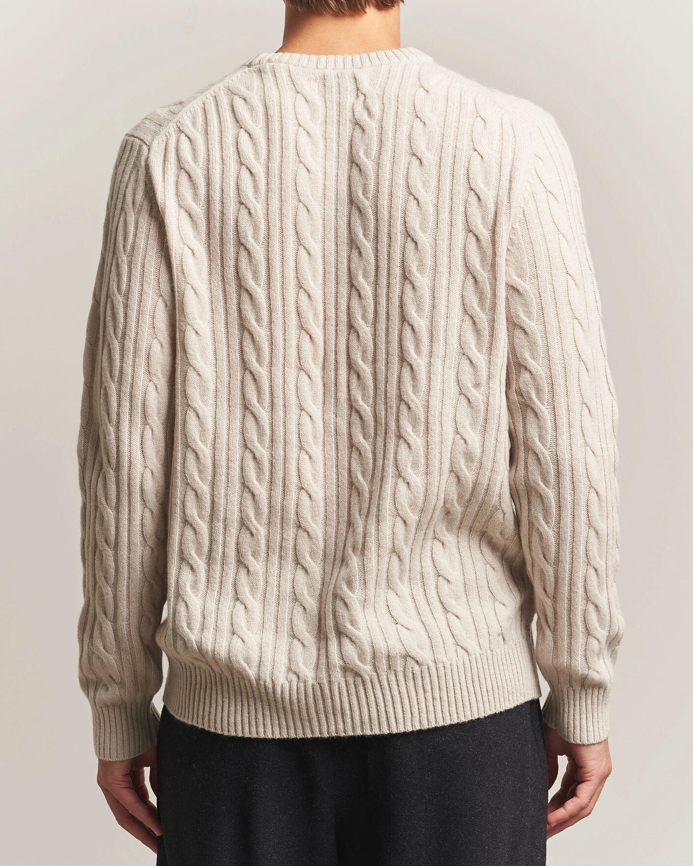Herr | Tröjor | Gant | Lambswool Cable Crew Neck Clay Beige