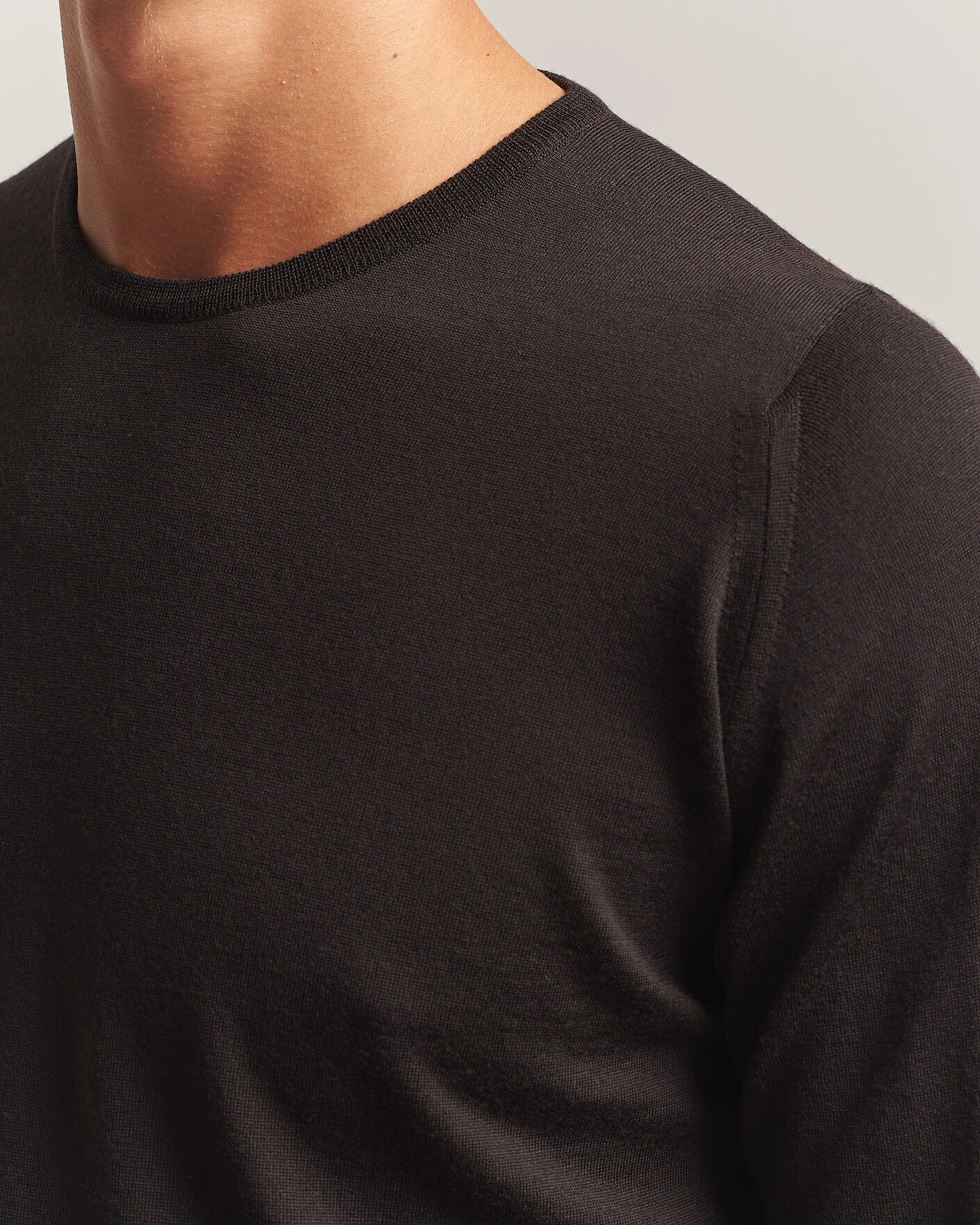 Herr | Tröjor | John Smedley | Lundy Extra Fine Merino Crew Neck Faulkner Brown