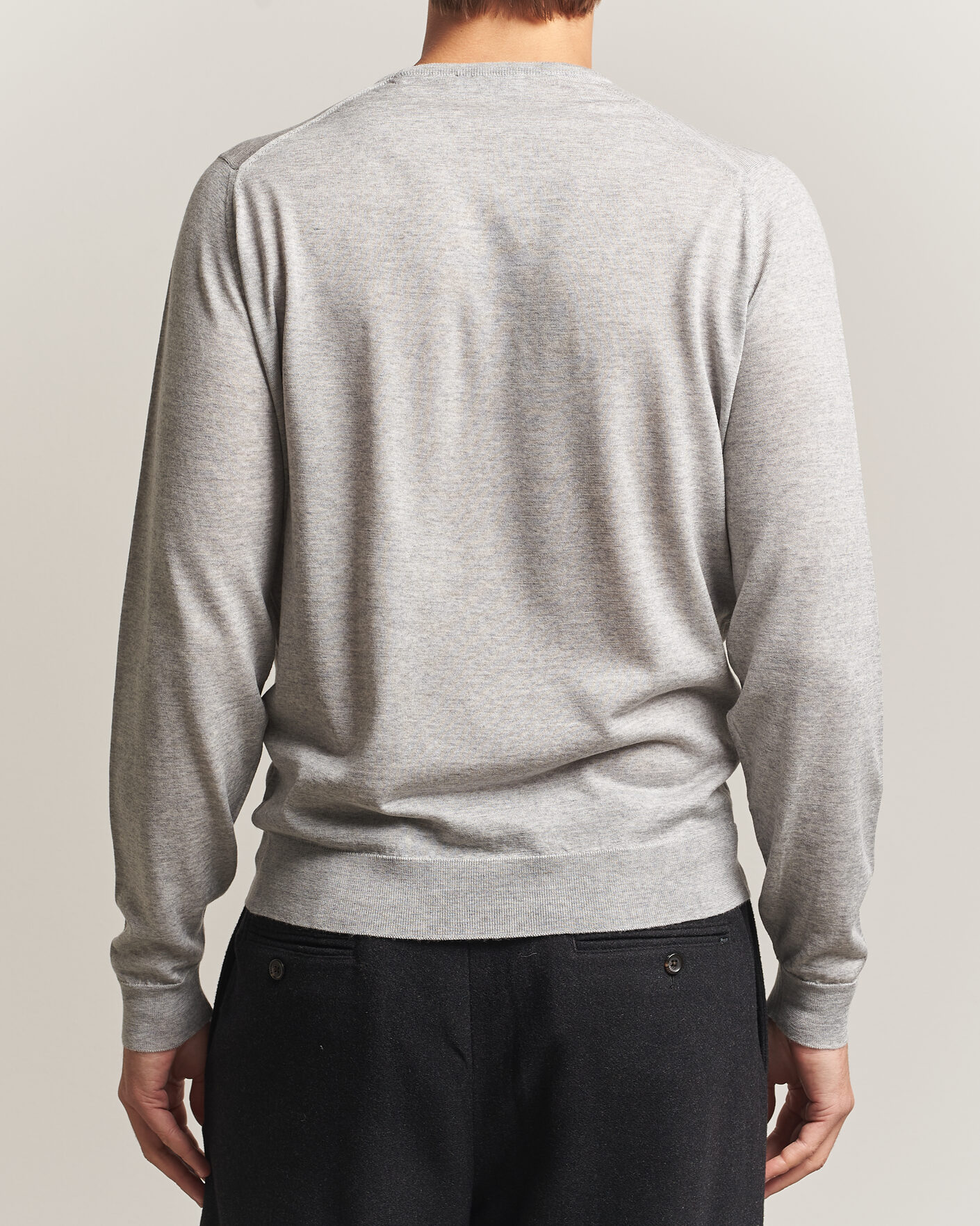 Herr | Tröjor | John Smedley | Lundy Extra Fine Merino Crew Neck Nimbus Grey
