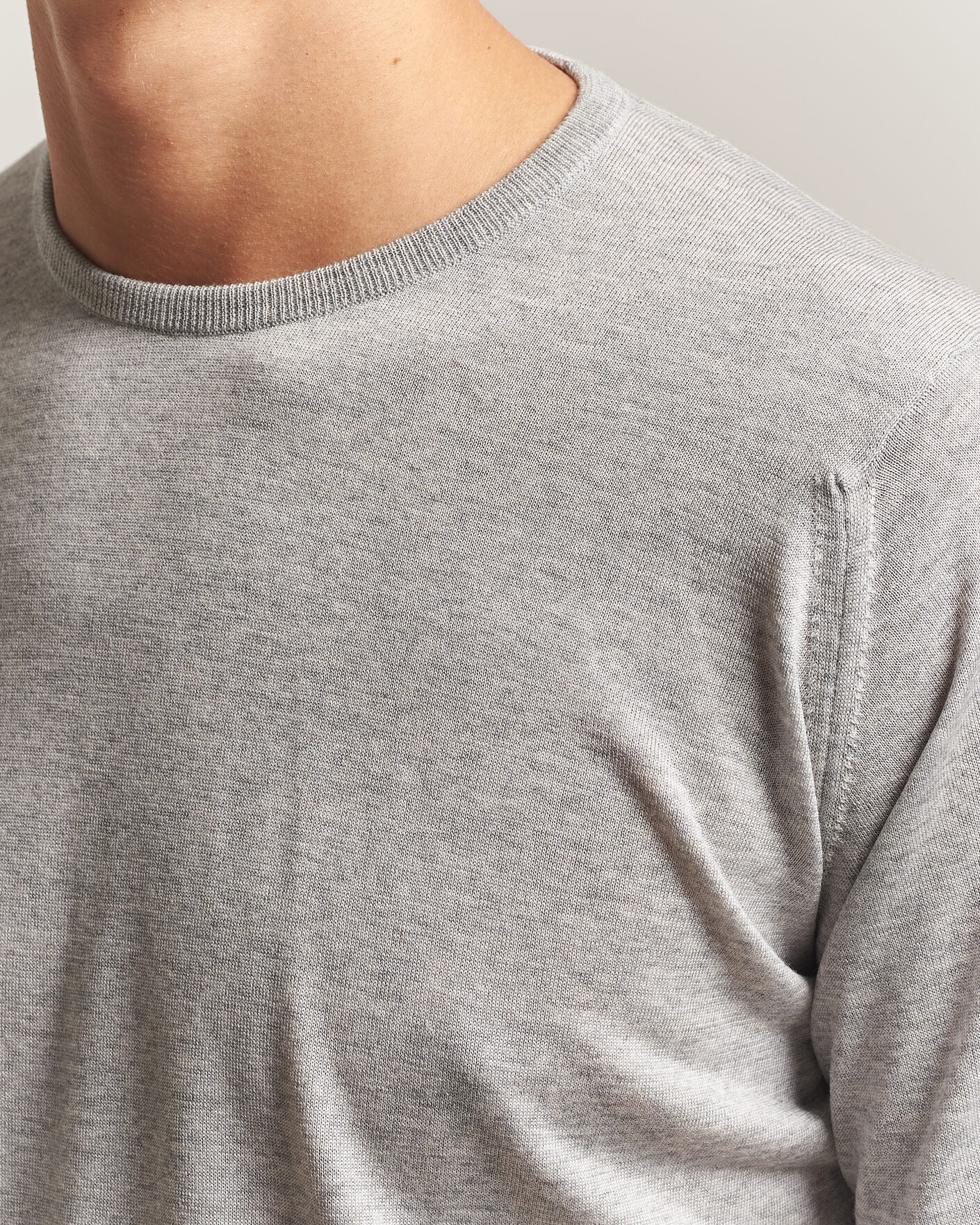 Herr | Tröjor | John Smedley | Lundy Extra Fine Merino Crew Neck Nimbus Grey