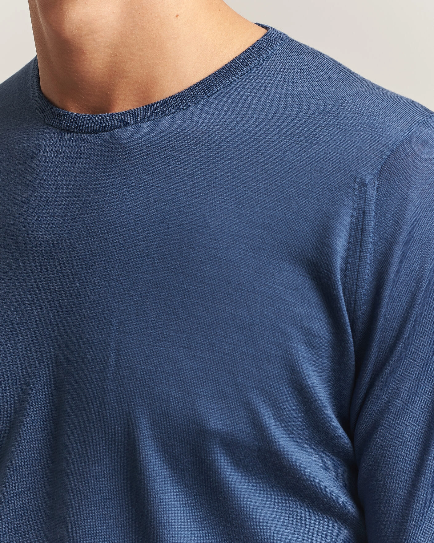 Herr | Tröjor | John Smedley | Lundy Extra Fine Merino Crew Neck Teal Firth