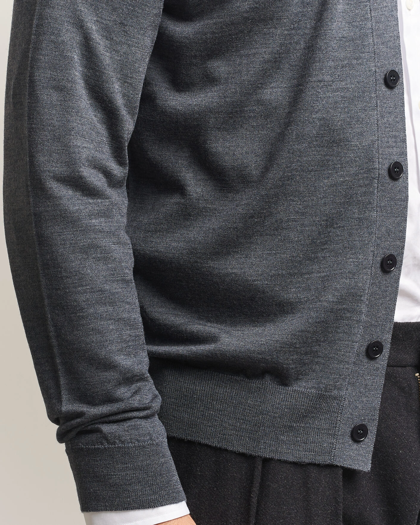 Herr | Tröjor | John Smedley | Bradrick Extra Fine Merino Cardigan Charcoal