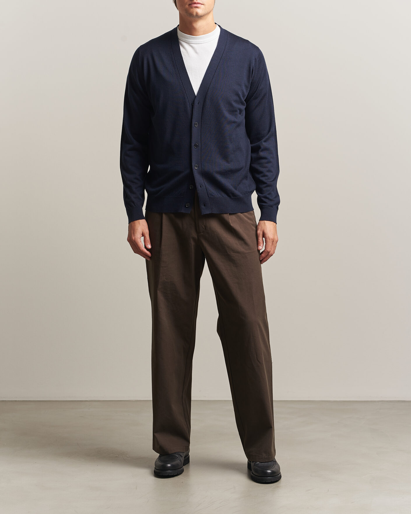 Herr | Tröjor | John Smedley | Bradrick Extra Fine Merino Cardigan Midnight