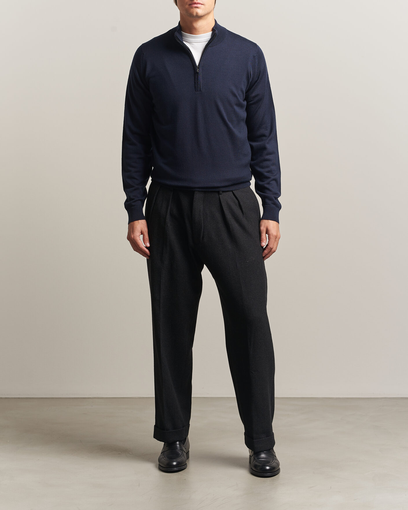 Herr | Tröjor | John Smedley | Tapton Extra Fine Merino Half Zip Midnight