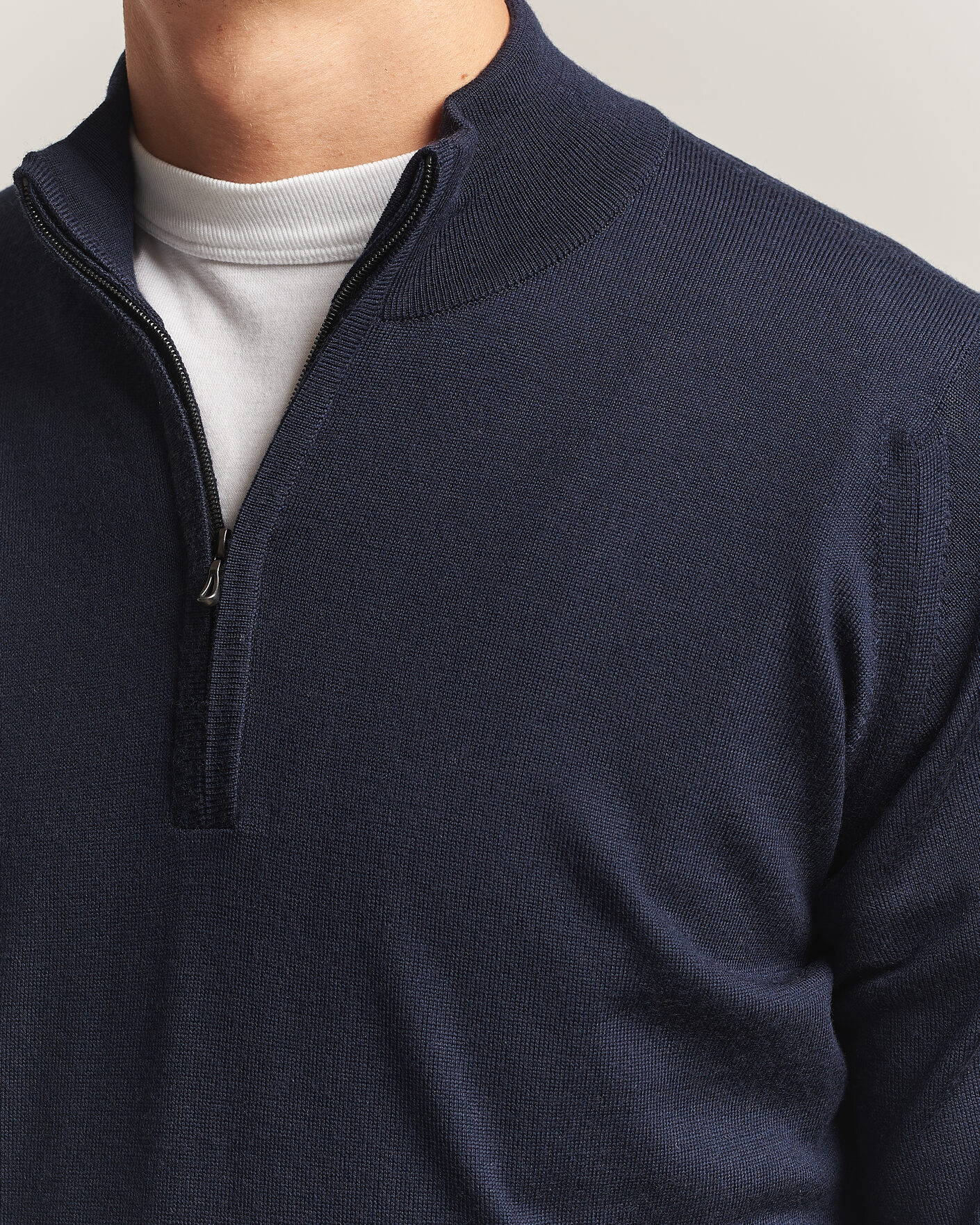 Herr | Tröjor | John Smedley | Tapton Extra Fine Merino Half Zip Midnight