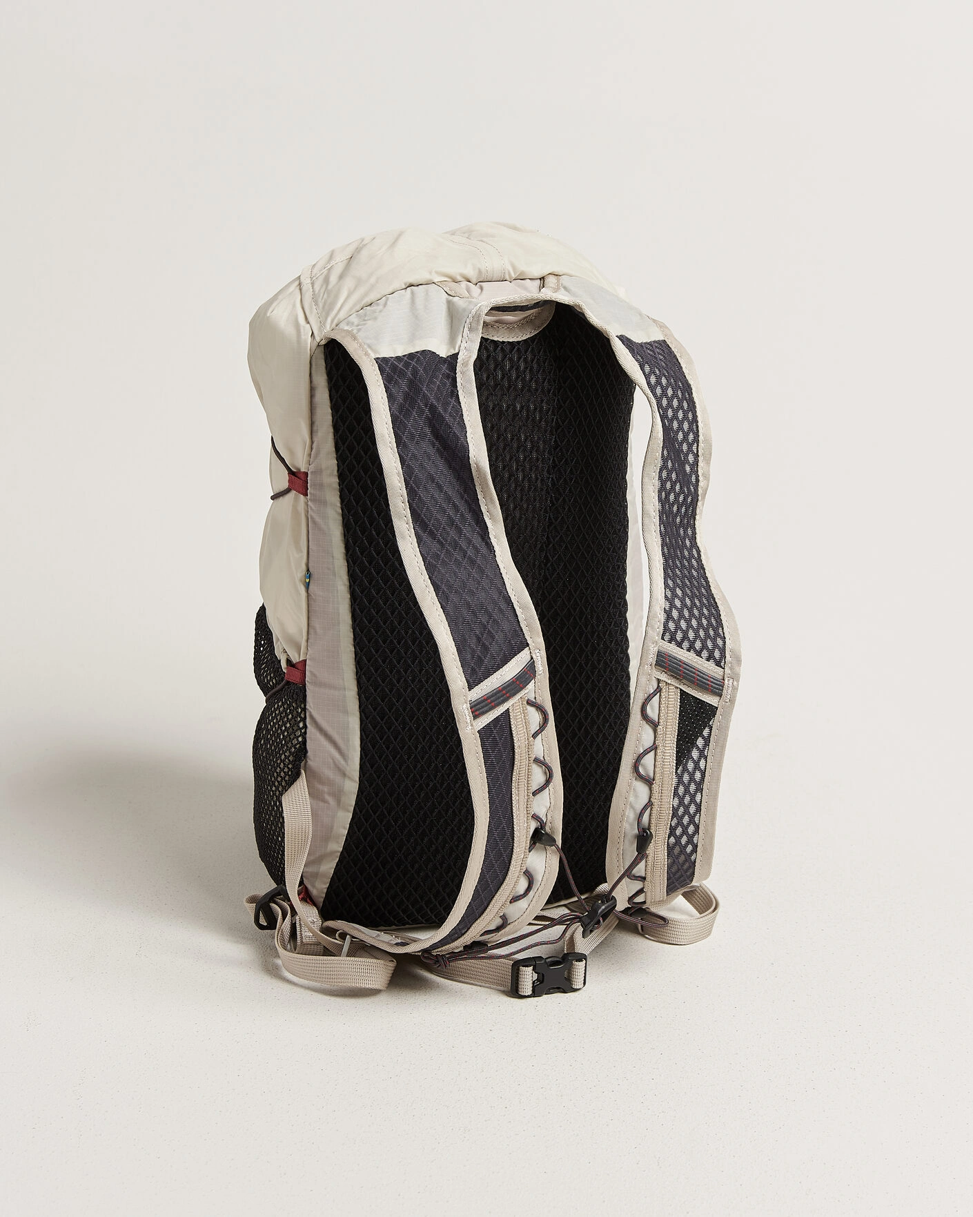 Herr | Väskor | Klättermusen | Tjalve 2.0 Backpack 10L Putty Grey