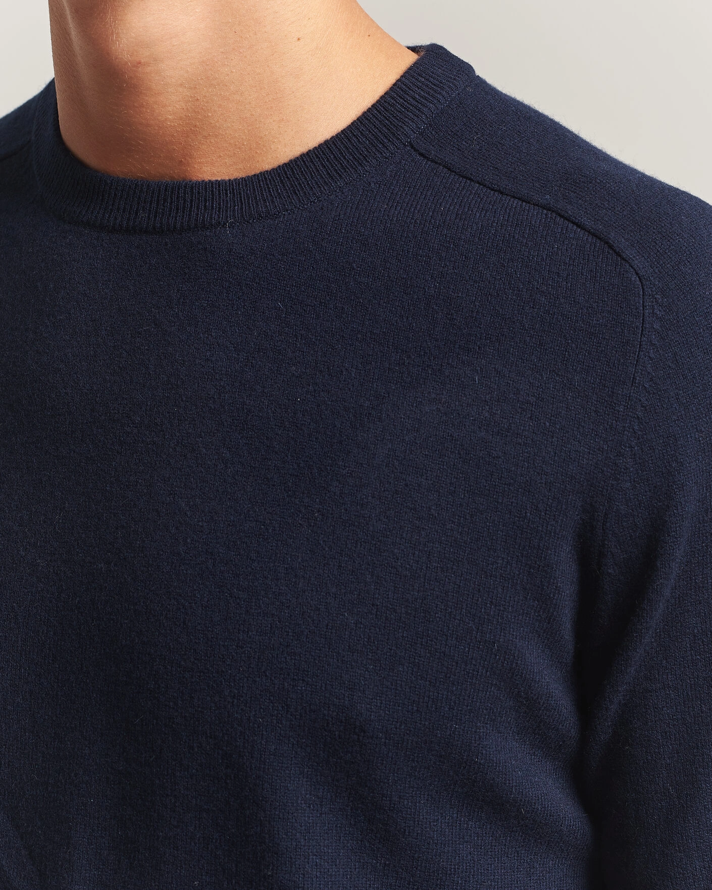Herr | Tröjor | Morris | Wilfred Cashmere O-Neck Navy