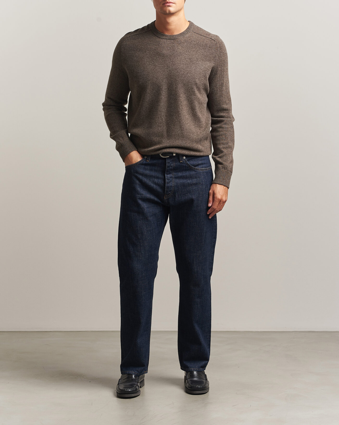 Herr | Tröjor | Morris | Wilfred Cashmere O-Neck Brown