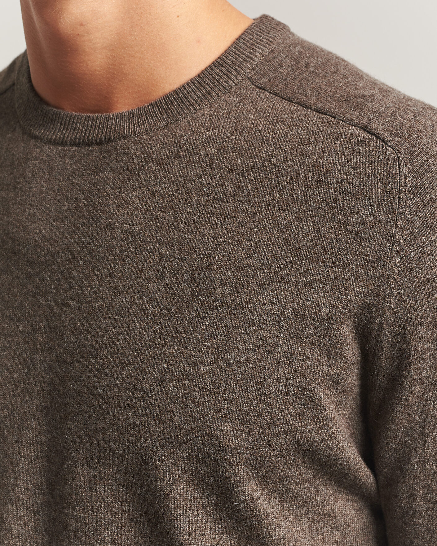 Herr | Tröjor | Morris | Wilfred Cashmere O-Neck Brown