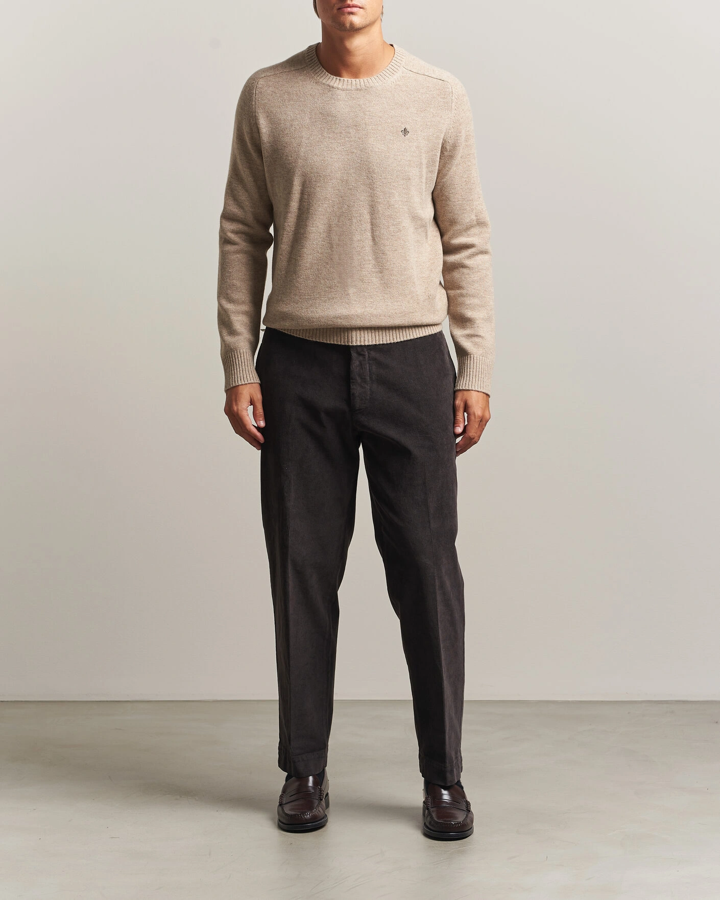 Herr | Tröjor | Morris | Hertford Lambswool Crew Neck Khaki